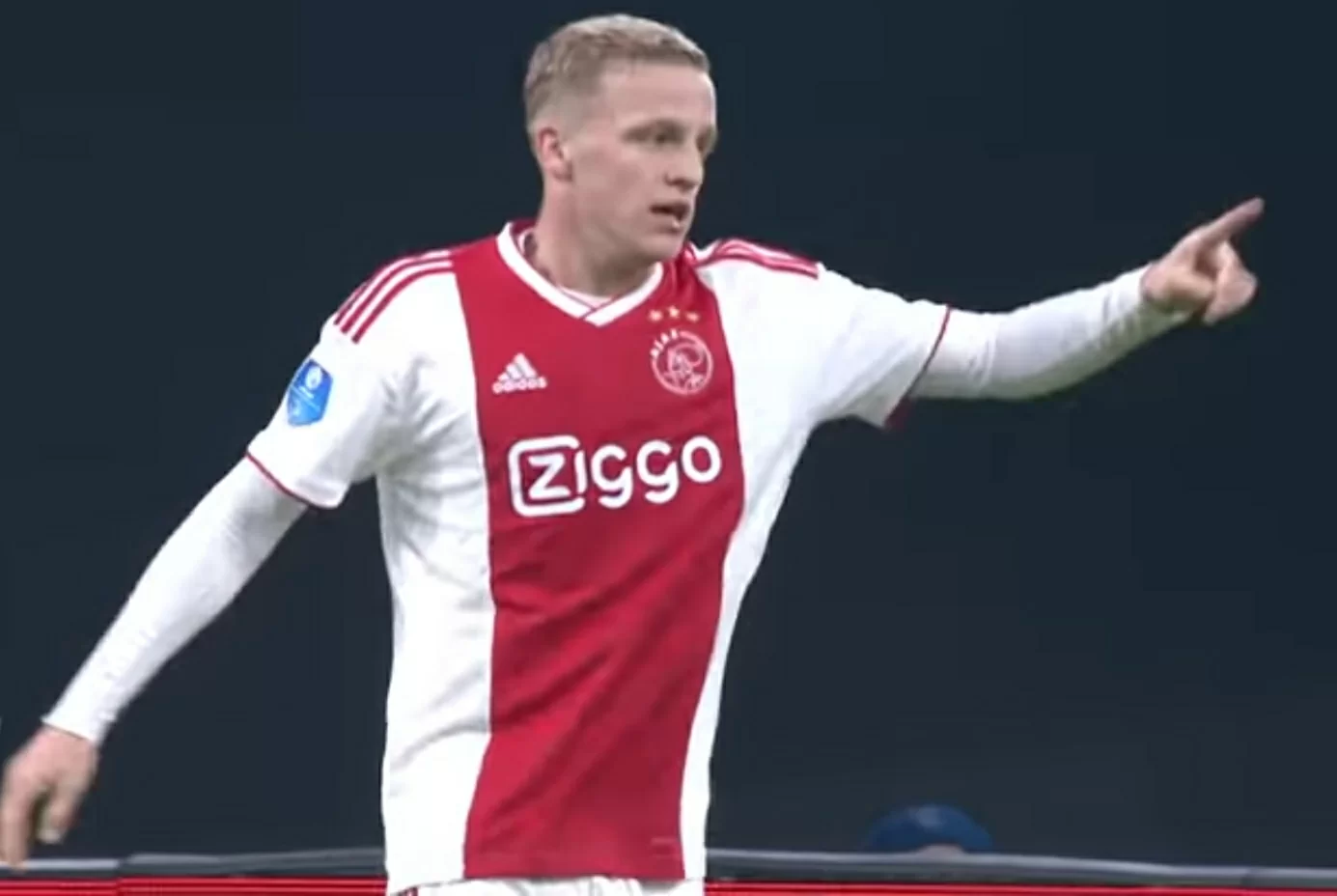 Rischia di sfumare van de Beek: è vicino allo United