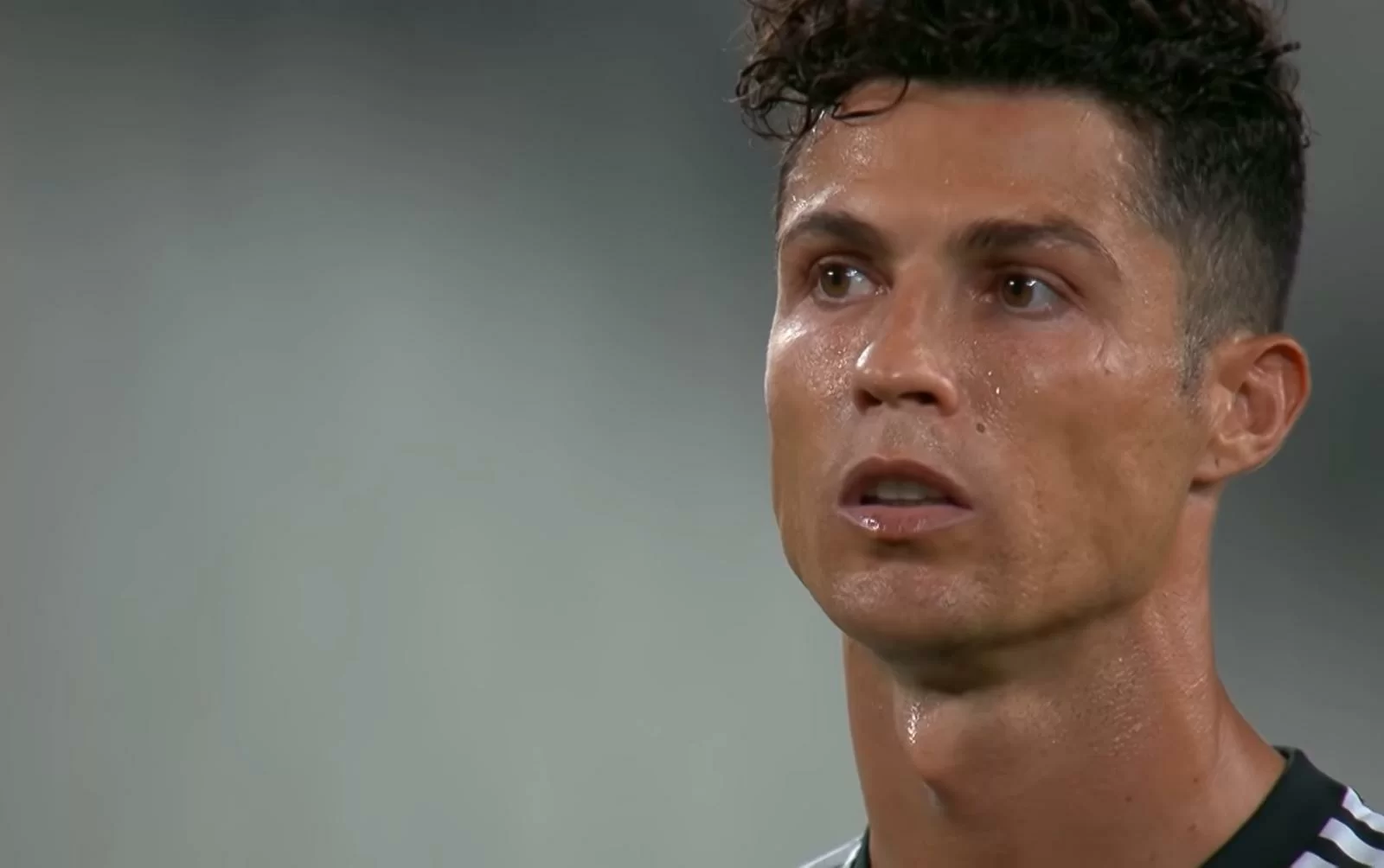 Testi, dirigente Asl Torino: “CR7 sta tornando in Italia: per almeno 10 giorni starà a casa”