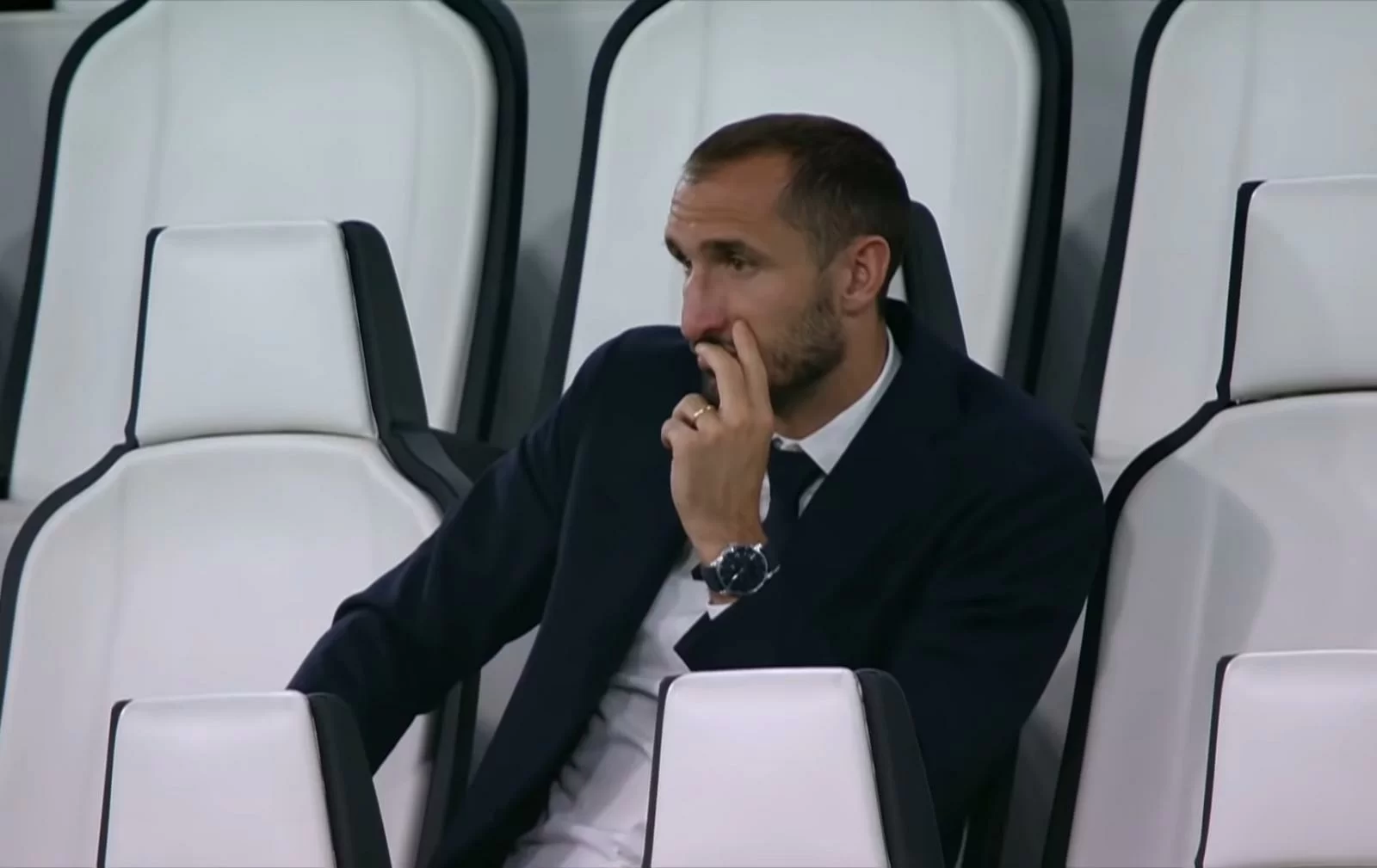 Chiellini: “Saranno mesi molto difficili. Ronaldo? Sta bene, oggi prendeva il sole”