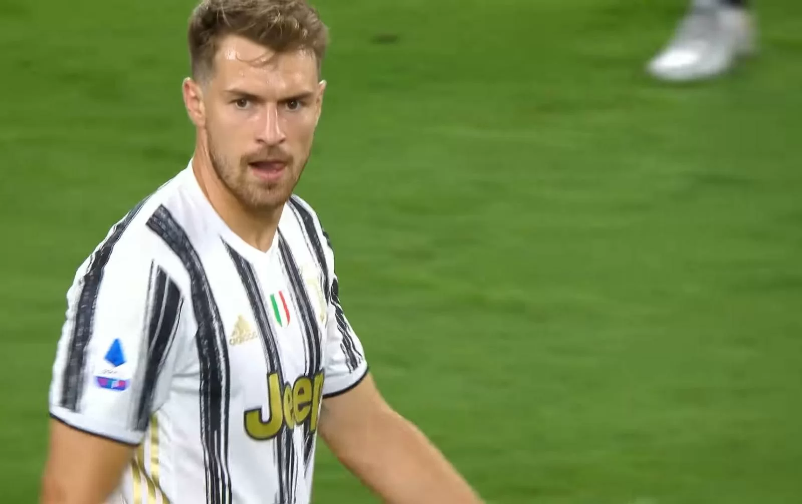Juventus, frecciatina di Ramsey a Sarri:”Cosa è cambiato rispetto allo scorso anno? Posso dirvi che…”