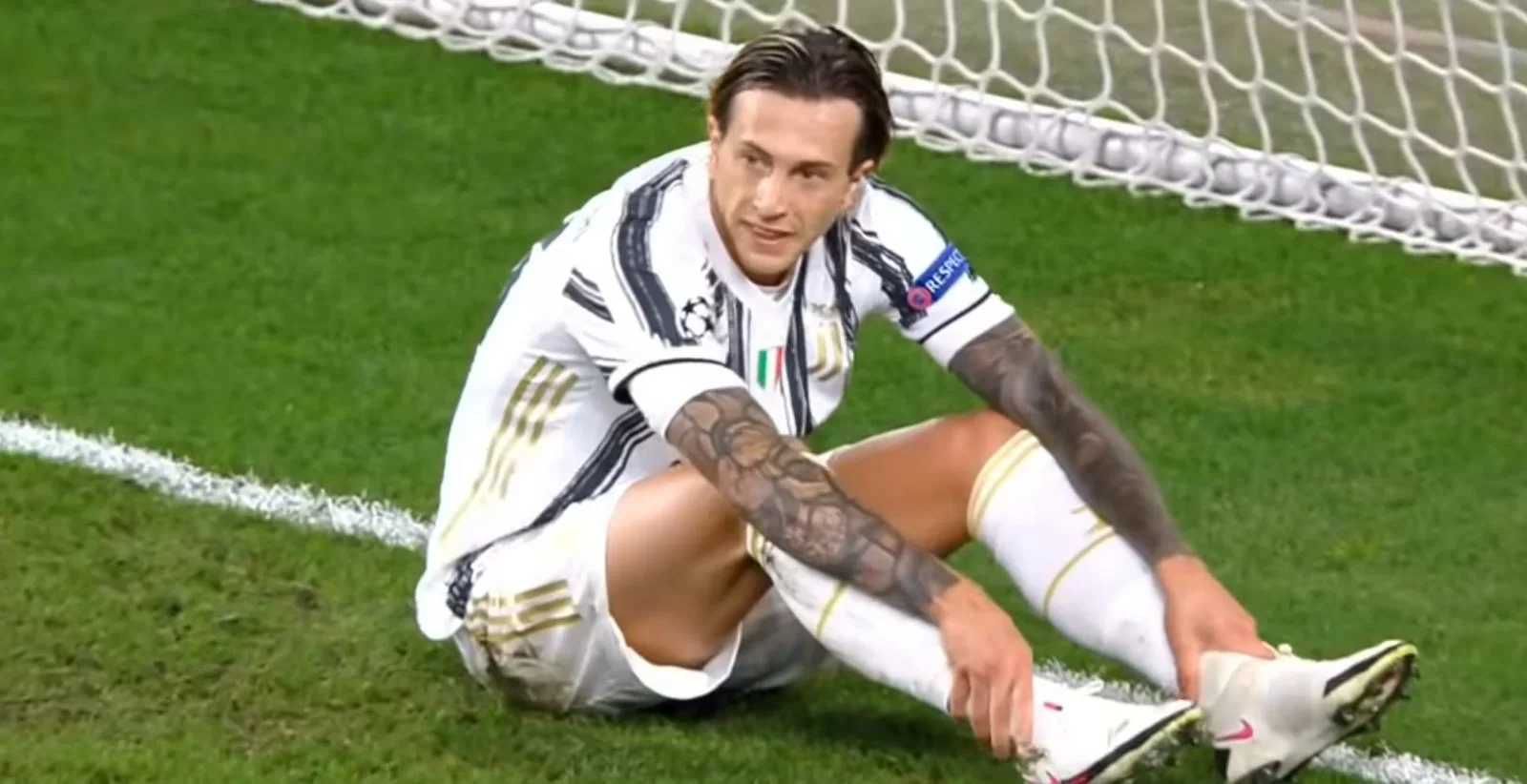 Scambio Bernardeschi-Dzeko: la Roma ci pensa, la Juve frena