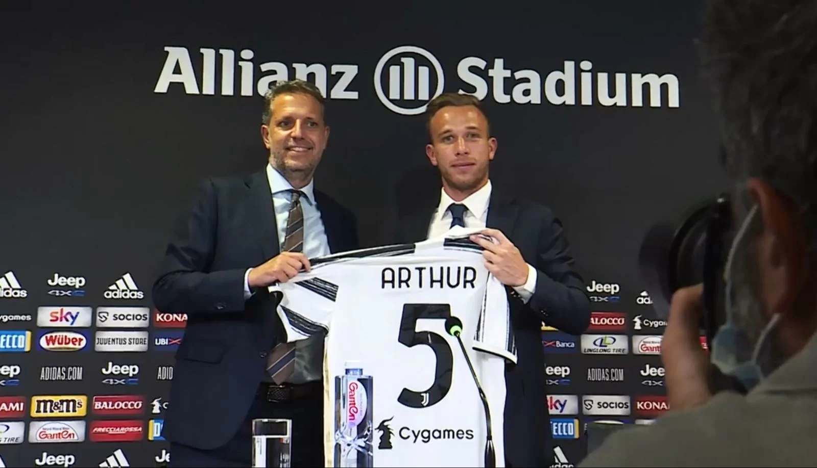 Caso Arthur: senza di lui la Juventus fatica