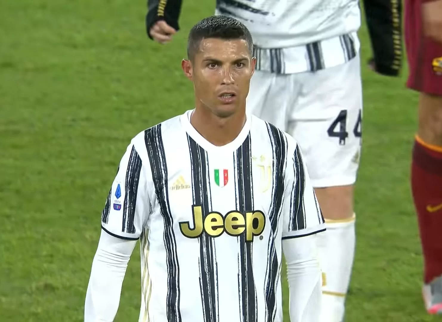 Ronaldo si difende: “Ho rispettato il protocollo, un signore in Italia non ha detto la verità”