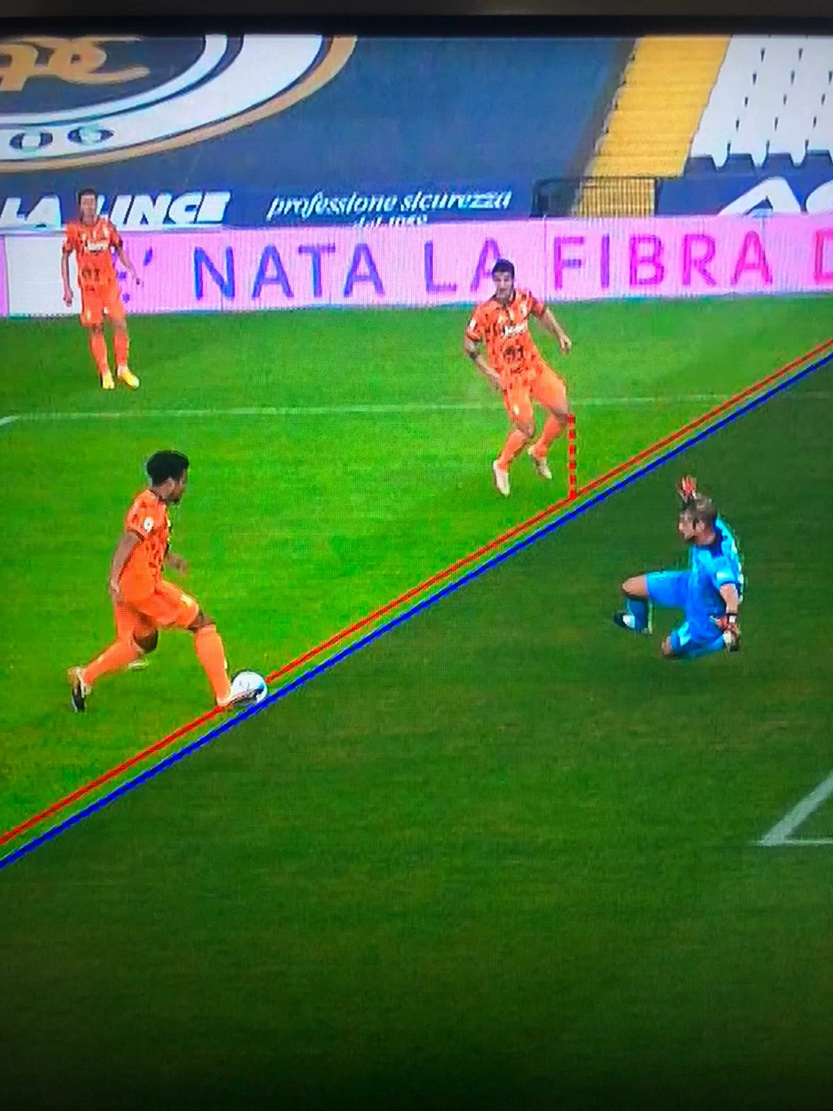 Ziliani su Twitter dopo il gol annullato a Morata: “Ripensandoci bene non sono quei pochi centimetri a fare la differenza…”