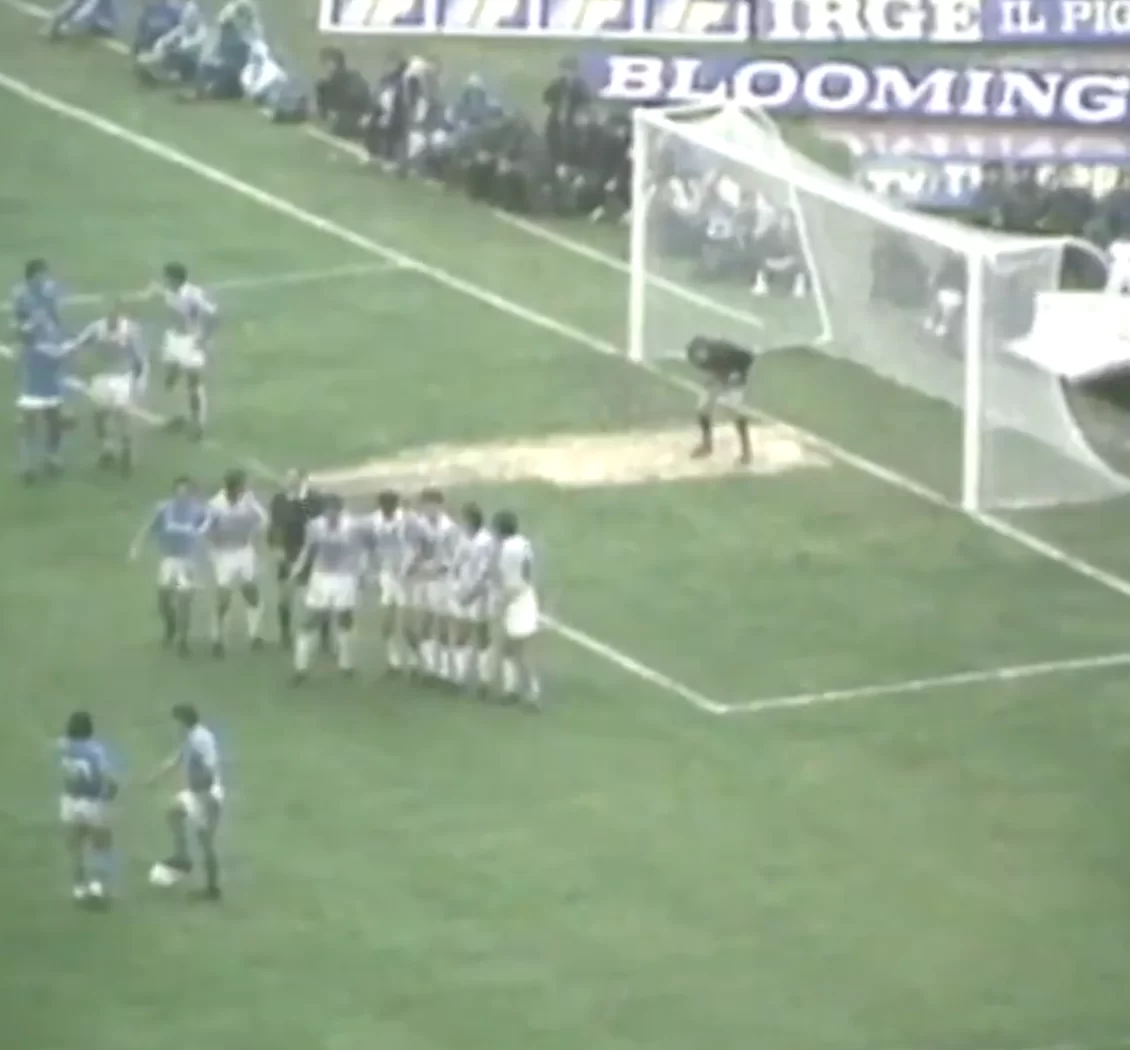 La Juventus omaggia Maradona postando la punizione passata alla storia