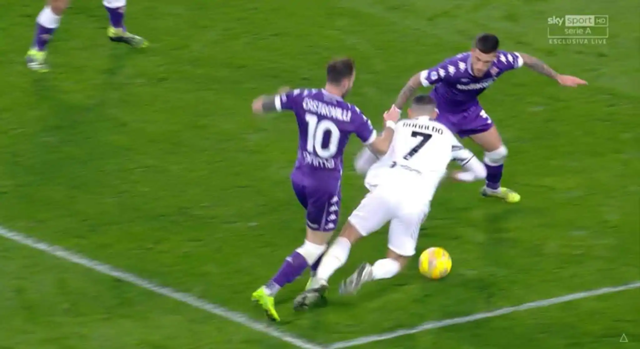 GdS – Moviola Juventus-Fiorentina: manca il doppio giallo a Borja Valero e un rigore su Bernardeschi