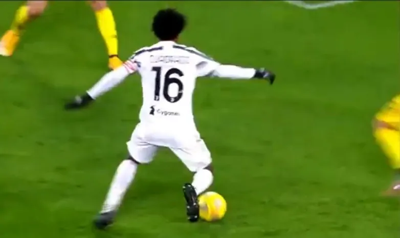 Cuadrado ammonito, salterà Juventus-Benevento