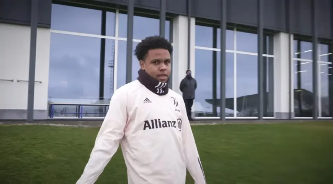 McKennie esclude Jimenez: ecco il motivo