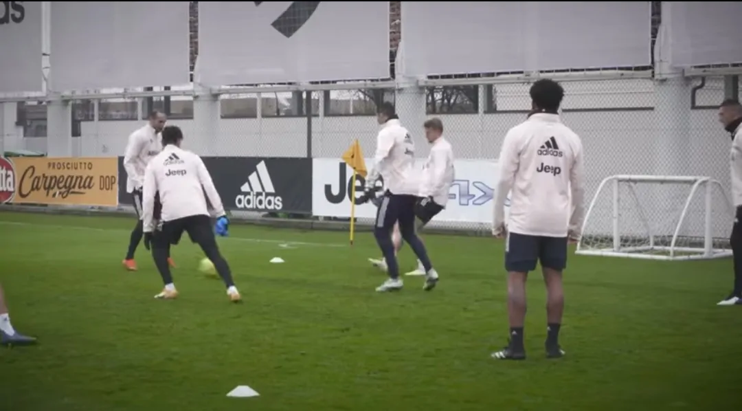 Marino in conferenza stampa: “I valori della Juventus, alla lunga, verranno fuori”