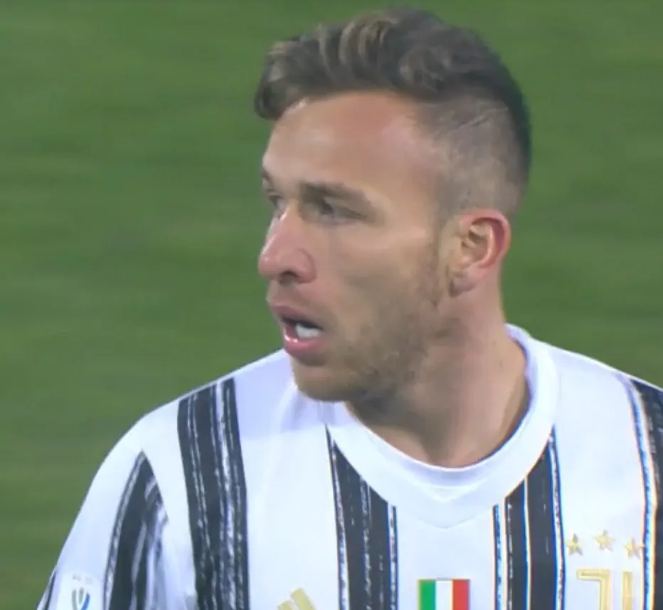 Arthur, è polemica per il viaggio a Dubai: la Juve intanto lo attende oggi alla Continassa