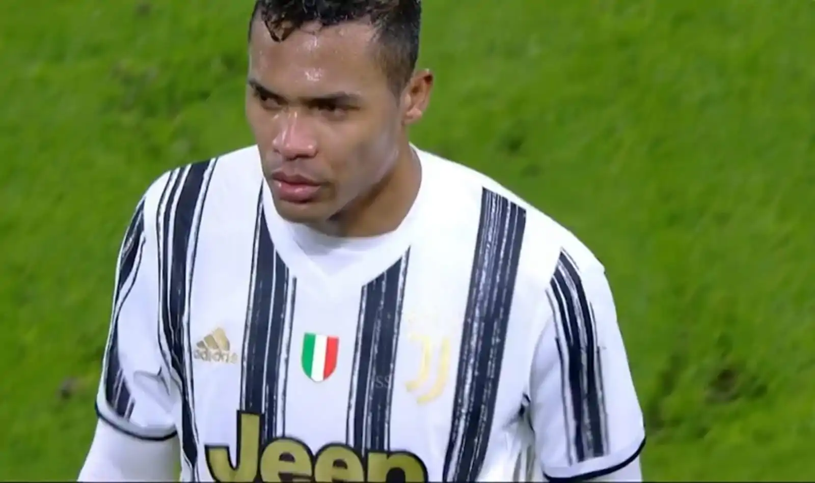 Alex Sandro: “Ronaldo era triste dopo il Porto, ma sa che ci sono ancora campionato e Coppa Italia”