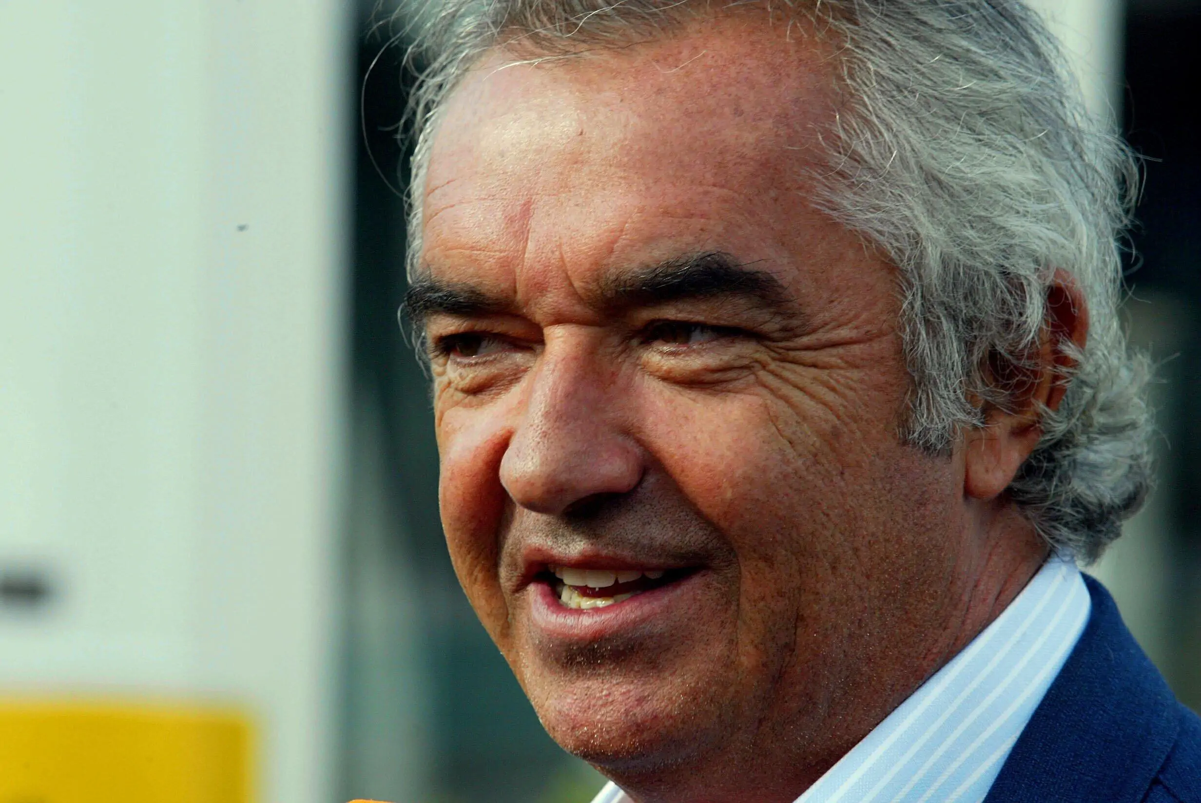 Briatore distrugge Pirlo: “Una Ferrari ad uno senza patente”