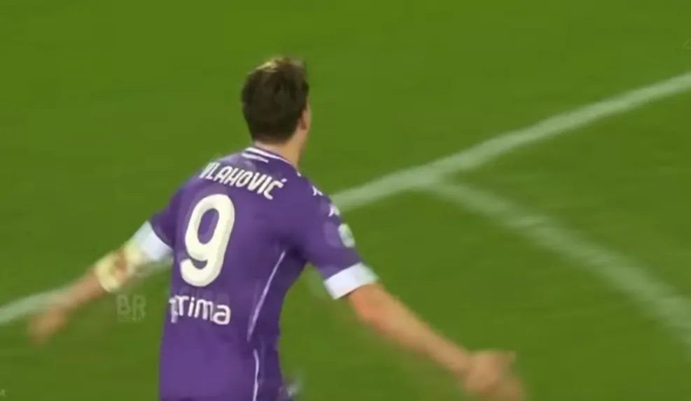 Vlahovic costa 50 milioni di euro. I bianconeri sono alla finestra