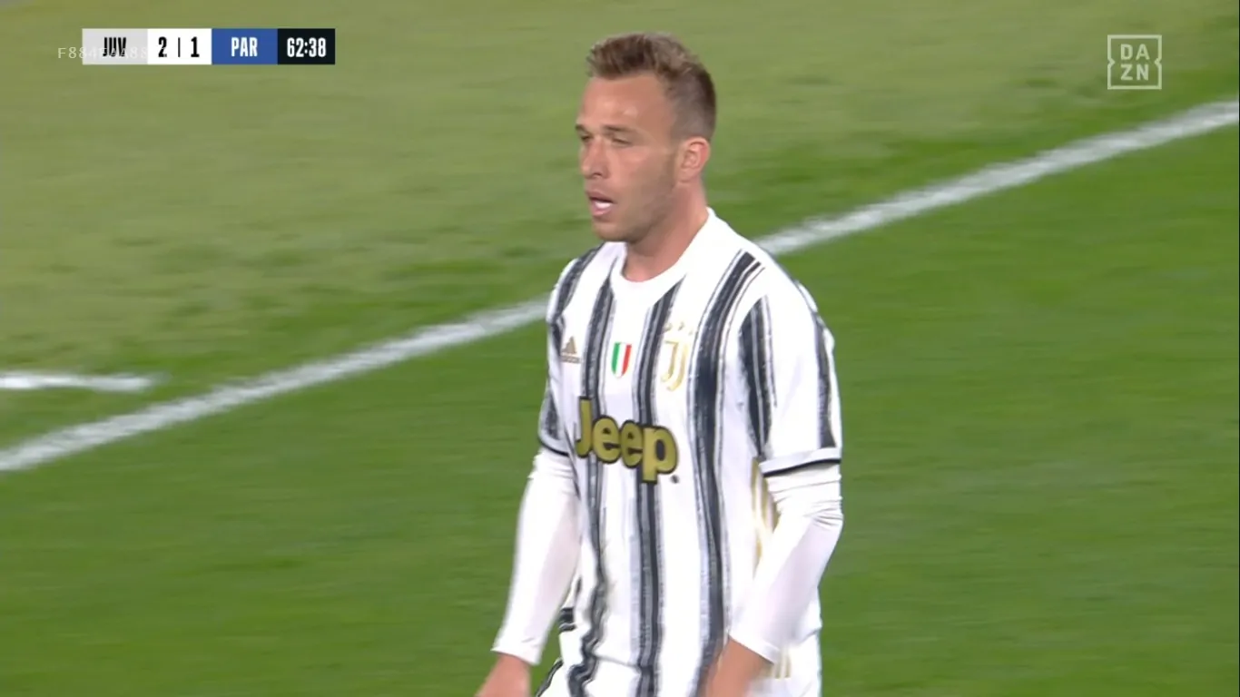 Arthur: “Dobbiamo smettere con le scuse, bisogna giocare e vincere”