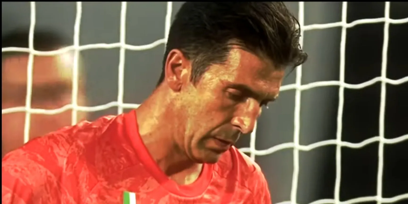 Buffon sempre più lontano dalla Juve: spunta una pretendente