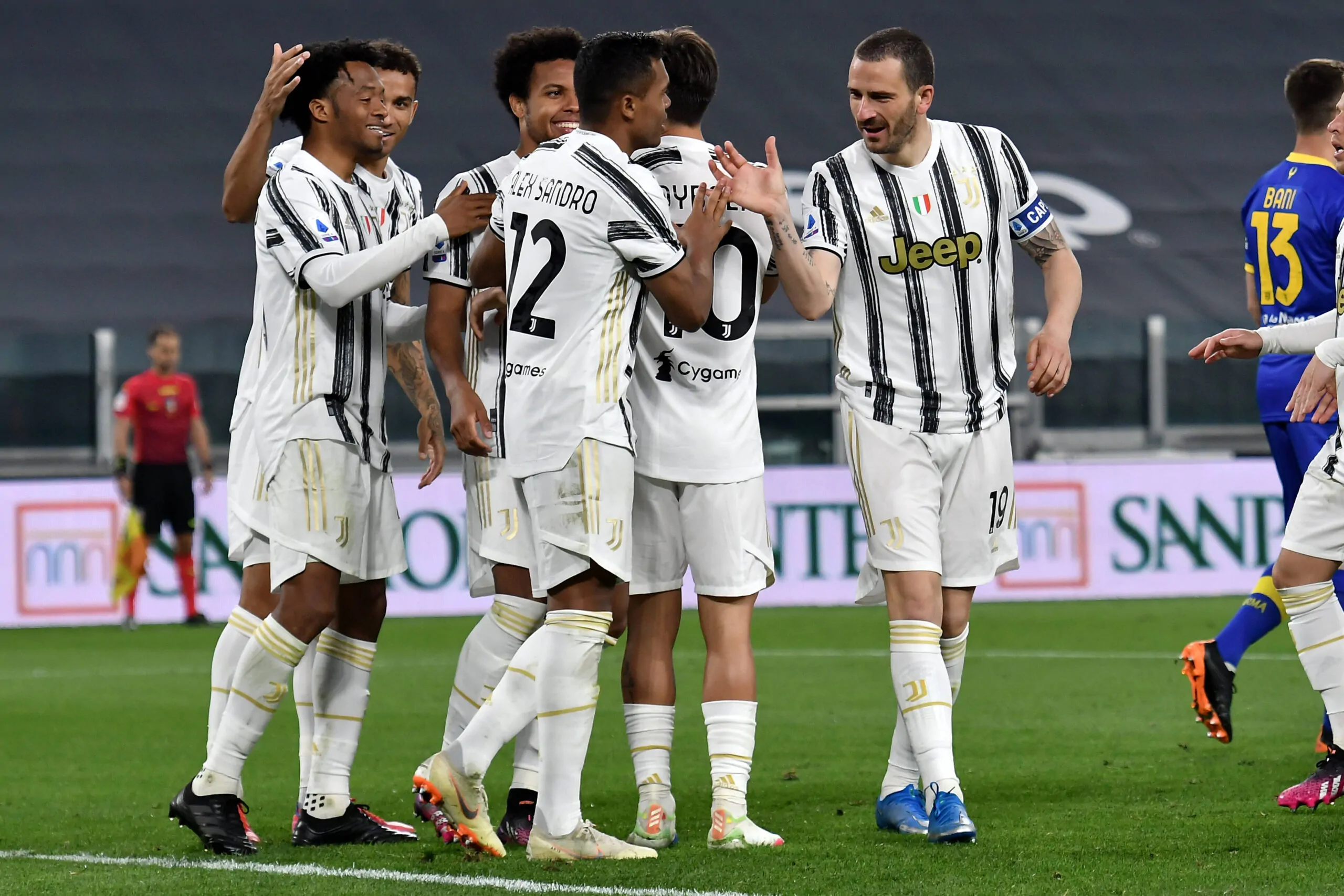 Fiorentina-Juve: ritorna Szczęsny tra i pali, staffetta in mezzo al campo. Confermato il tandem Dybala-Ronaldo