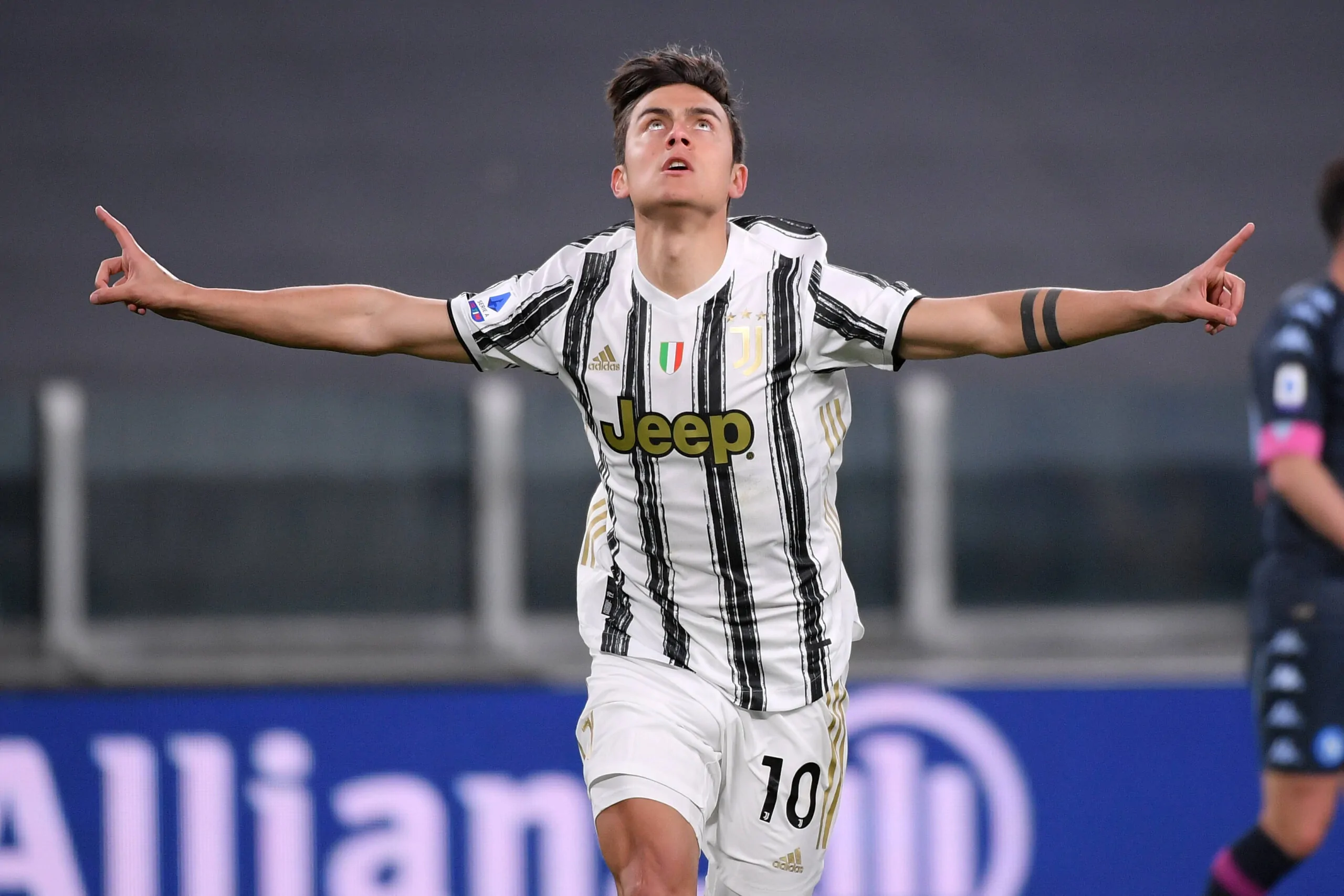 La Juventus vuole il rinnovo di Dybala: possibile accordo già a metà luglio