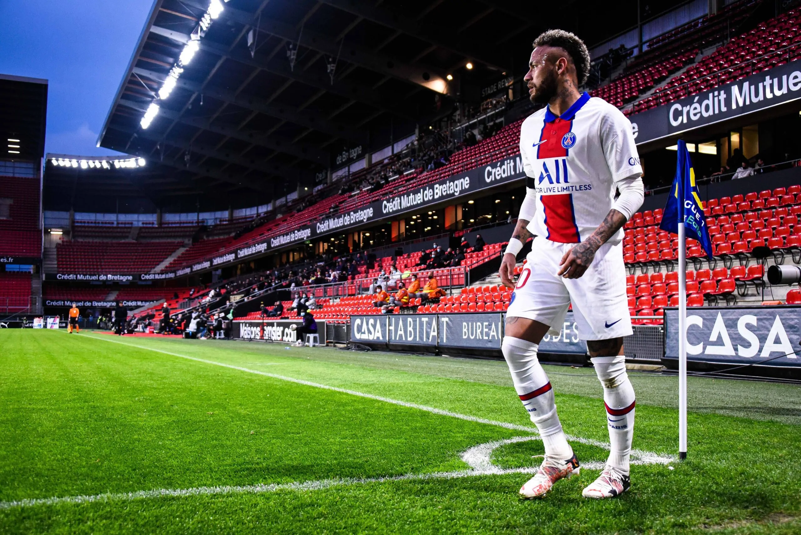 Neymar: “Mi piacerebbe giocare con Cristiano Ronaldo, lo voglio al mio fianco”