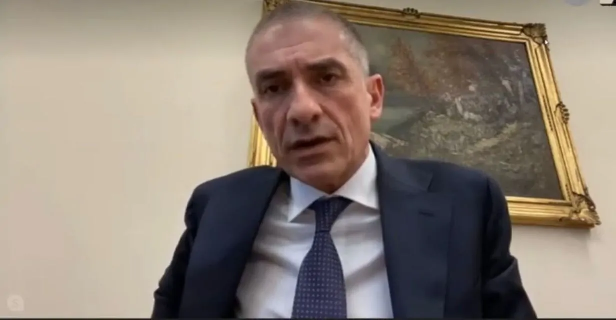 Sottosegretario Costa annuncia: “Farò il possibile per l’ultima giornata di A con il pubblico”