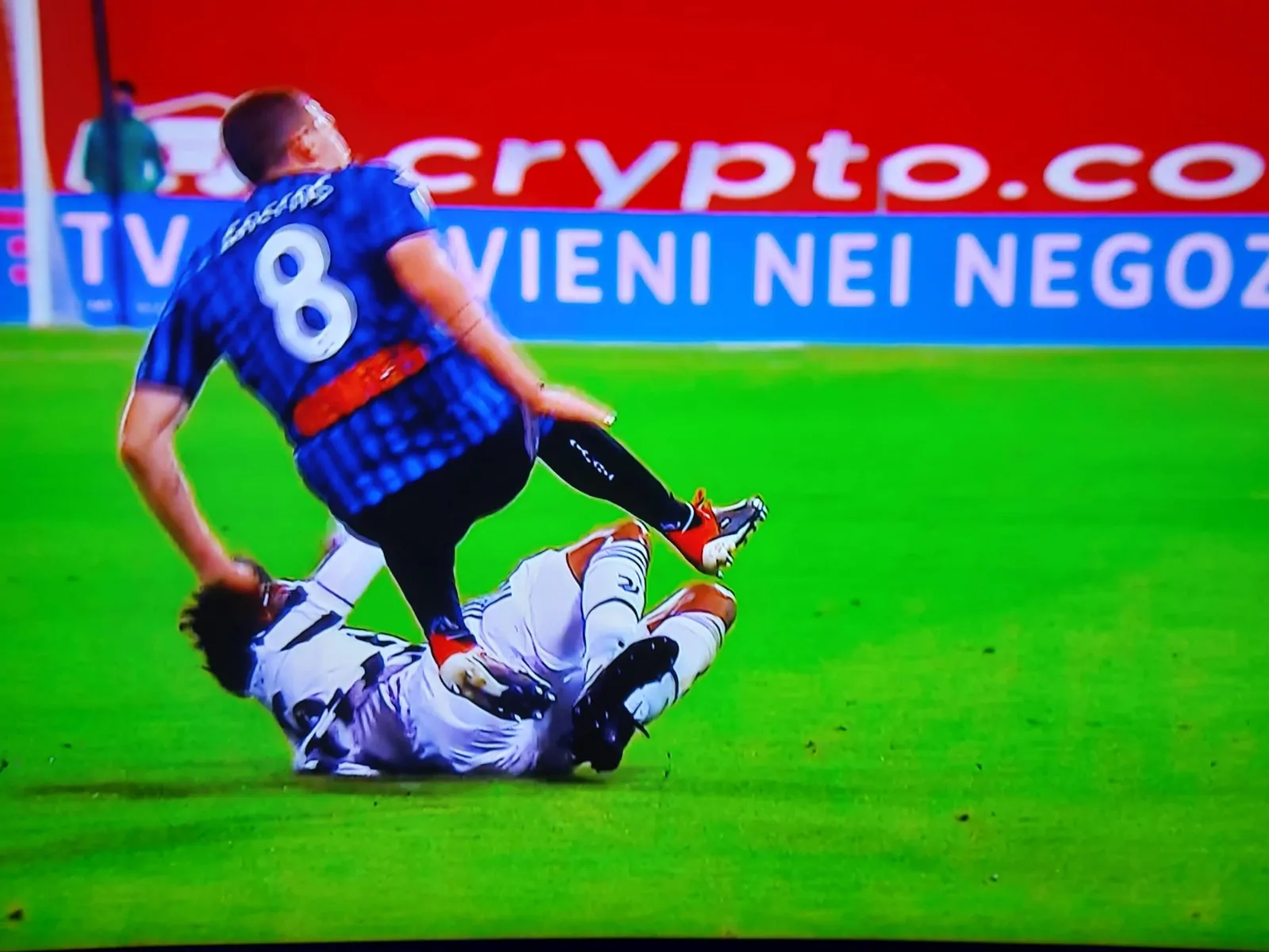 Proteste furibonde dell’Atalanta sul gol di Kulusevski