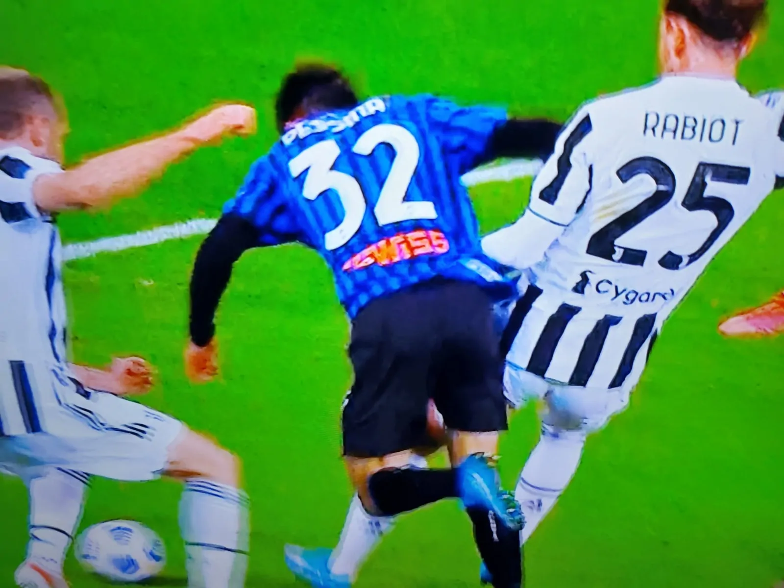 Fuorionda RAI: “La scivolata ha sollevato polemica. C’era un po’ di foga eccessiva”