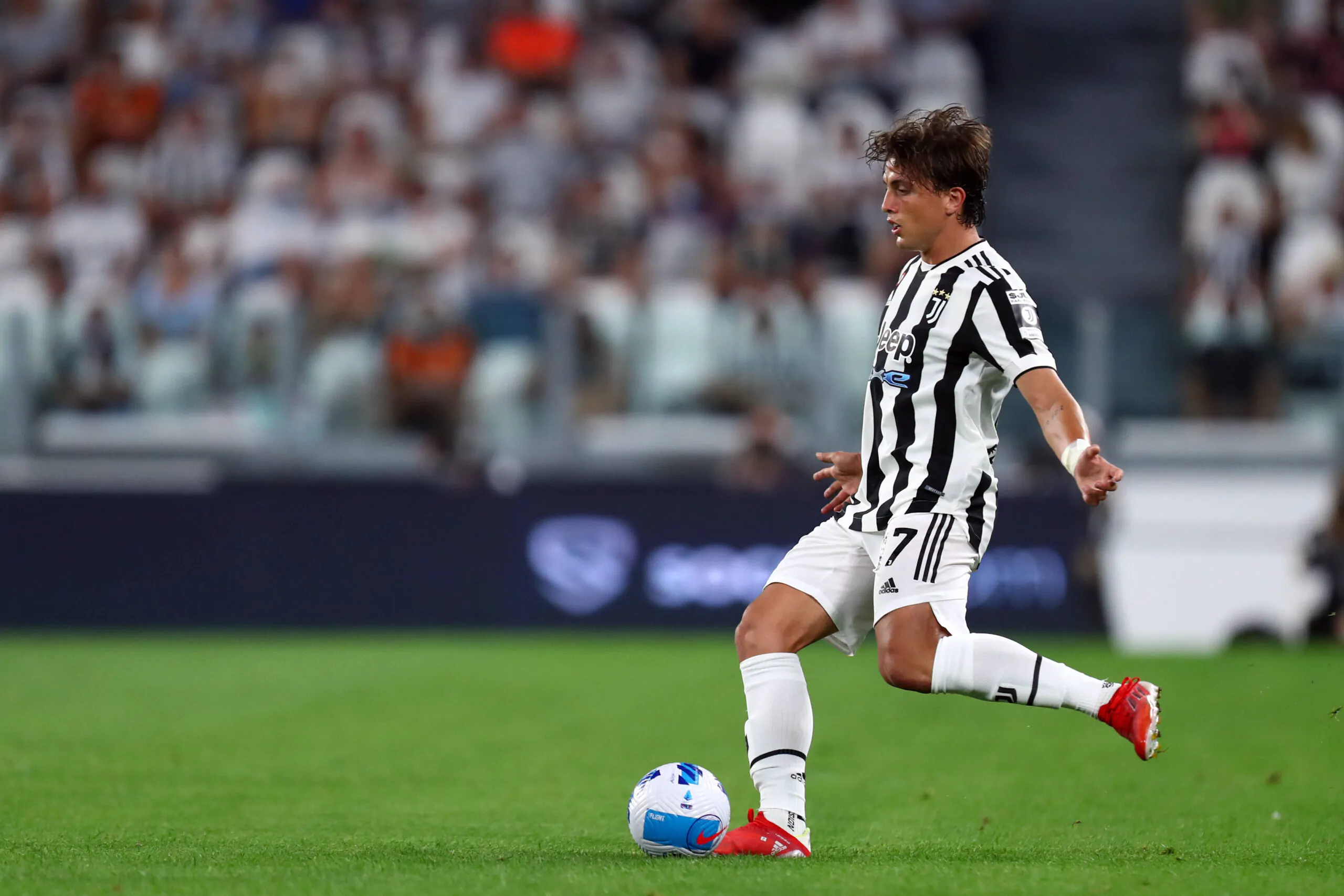 Sirene dalla Premier per Pellegrini: la situazione