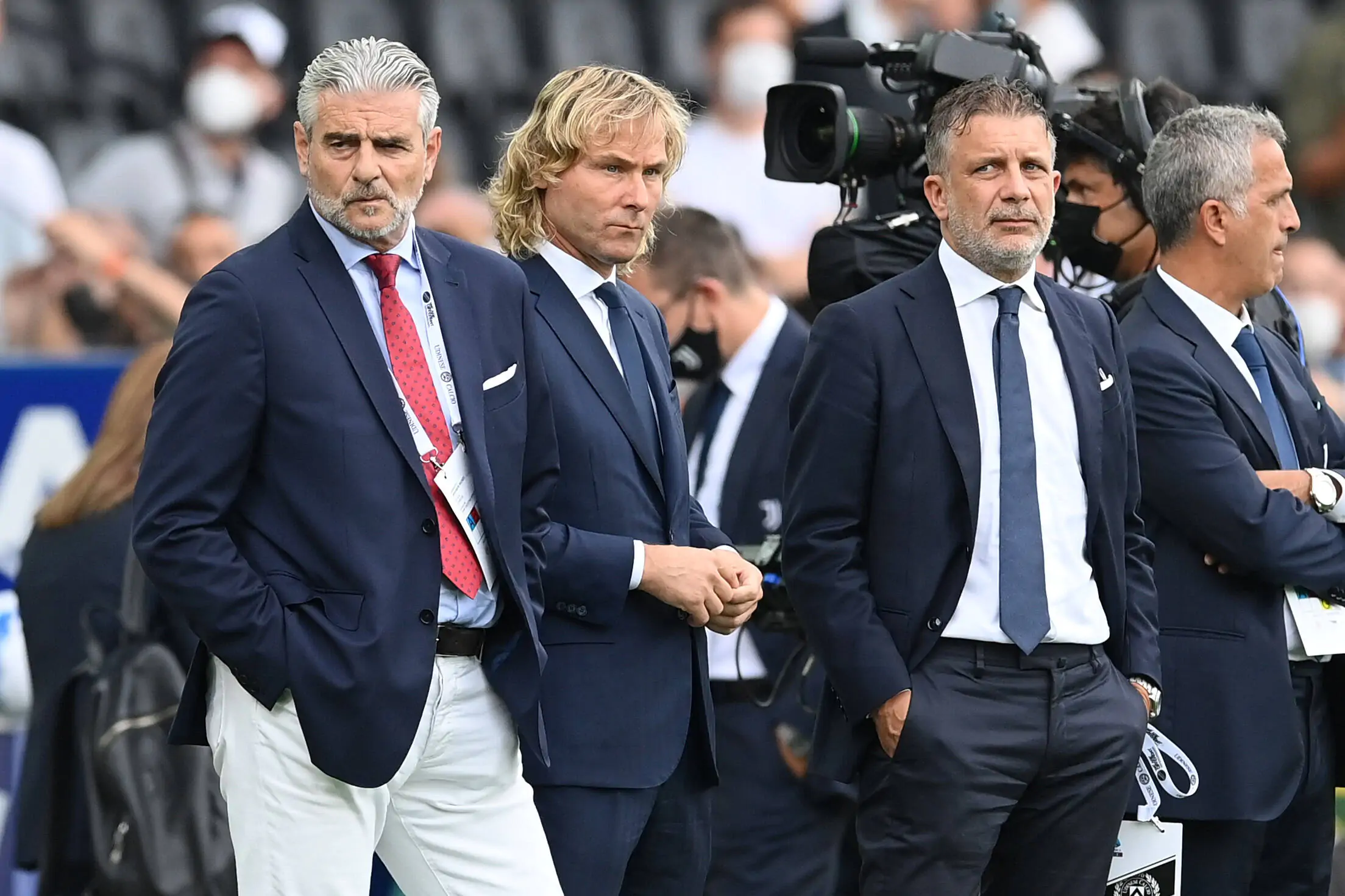 Occasione dall’Ajax a parametro zero: sfida tra Juventus e Milan