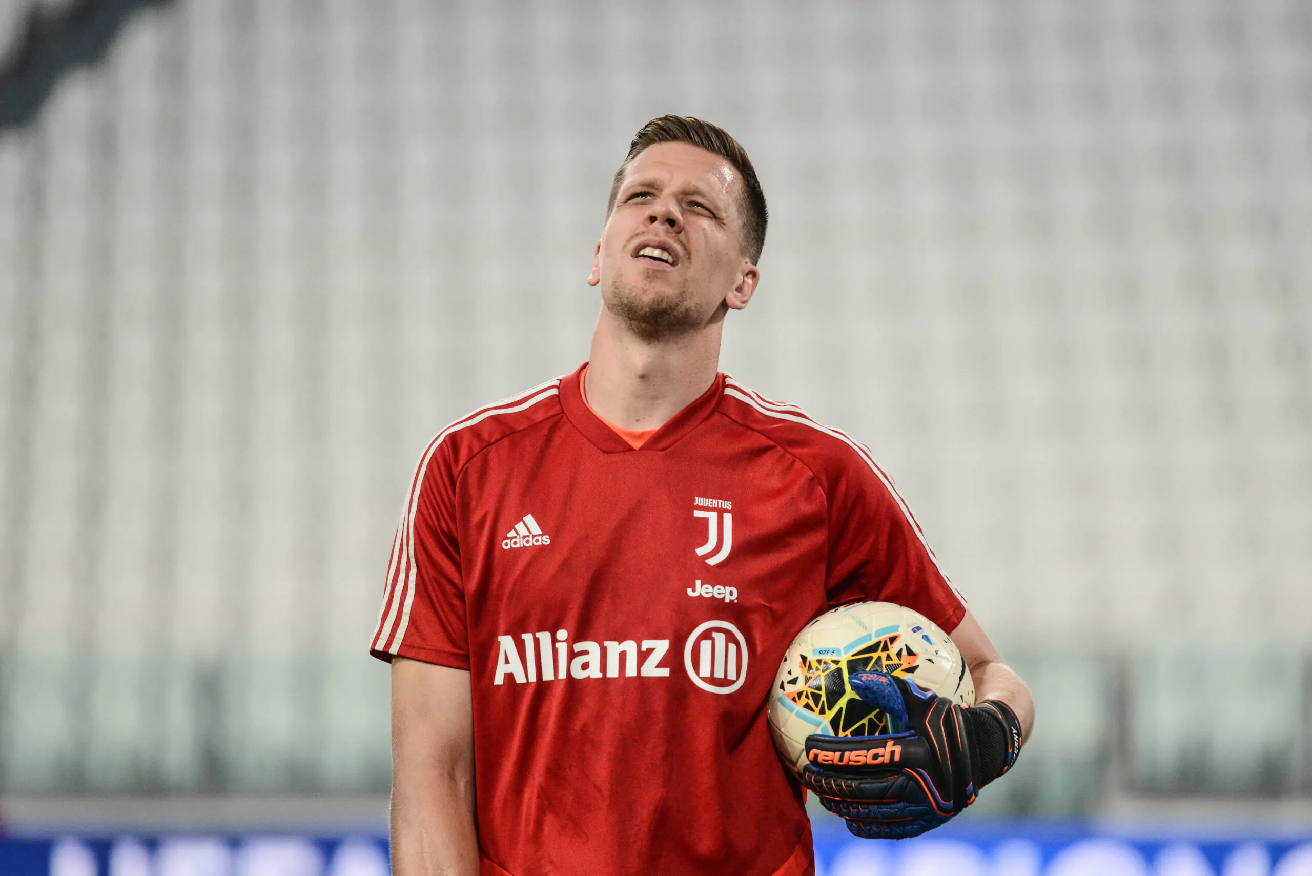 L’ex Inter difende Szczesny: “Critiche eccessive, ha panchinato Buffon”