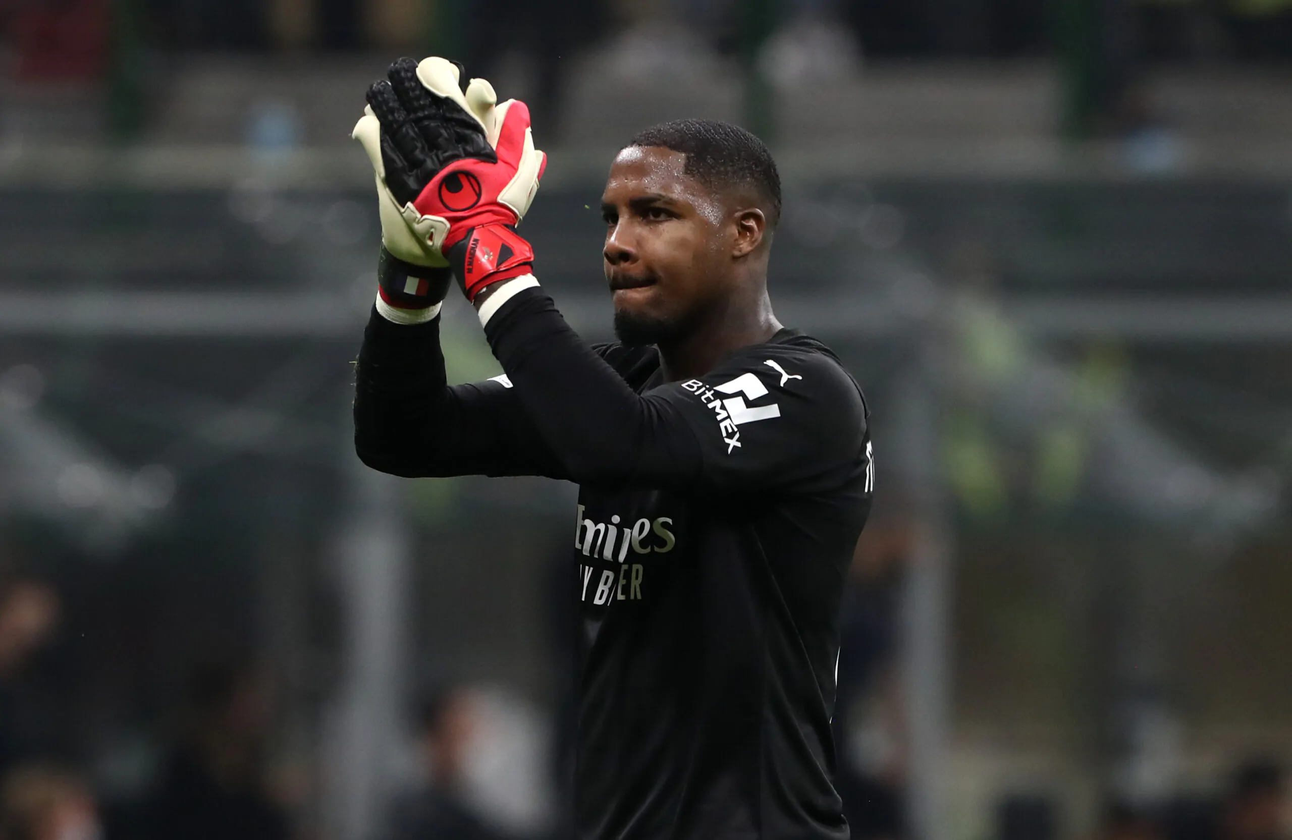 Tegola Maignan: per sostituirlo il Milan pensa all’ex Juventus