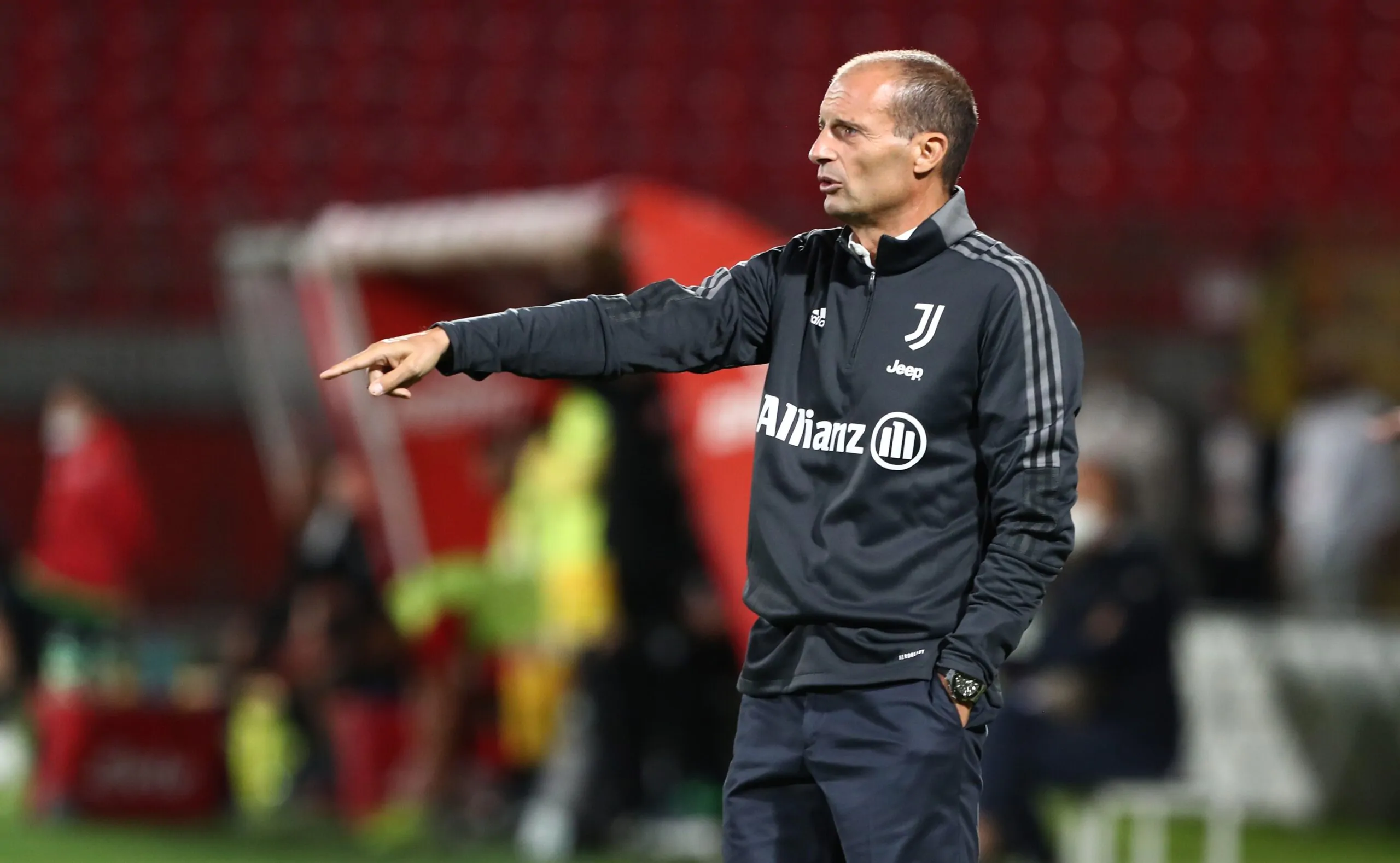 Allegri in conferenza: “Dybala potrebbe partire dall’inizio. Agnelli mi ha chiesto di tornare per un motivo”