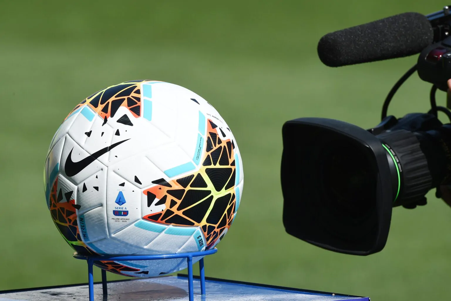 Clamoroso in A: una squadra verso l’esclusione dal campionato