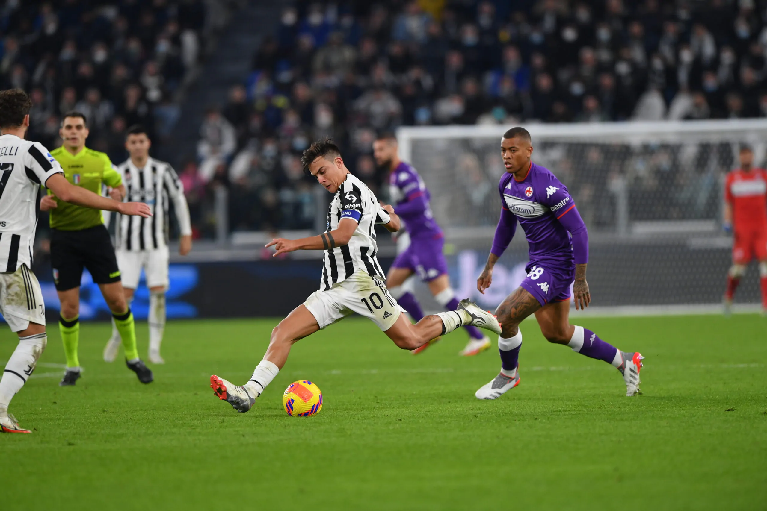 Pradè polemico dopo Juve-Fiorentina: “È stato picchiato dall’inizio alla fine”