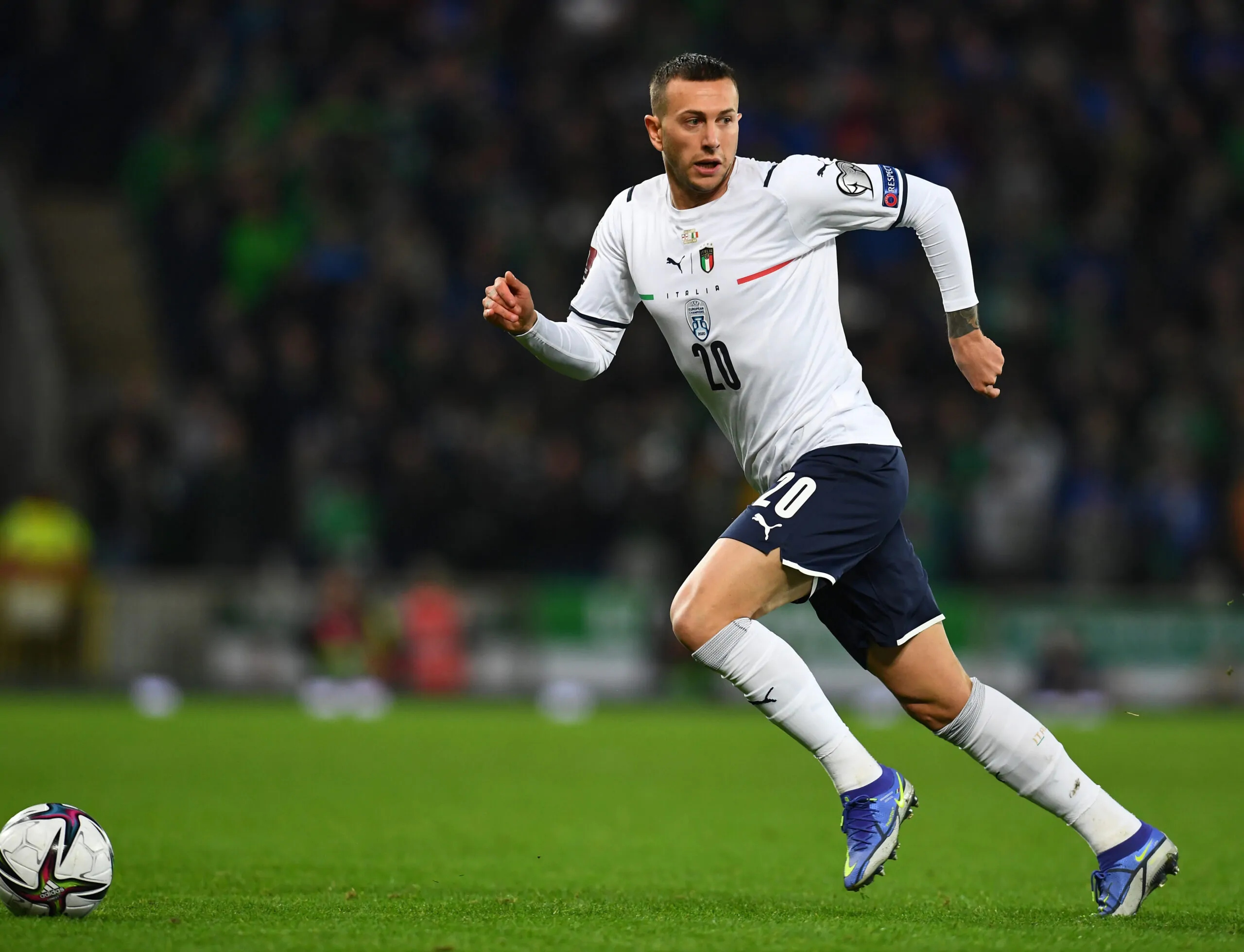 L’agente del calciatore attacca: “Perché in Nazionale va Bernardeschi e non lui?”