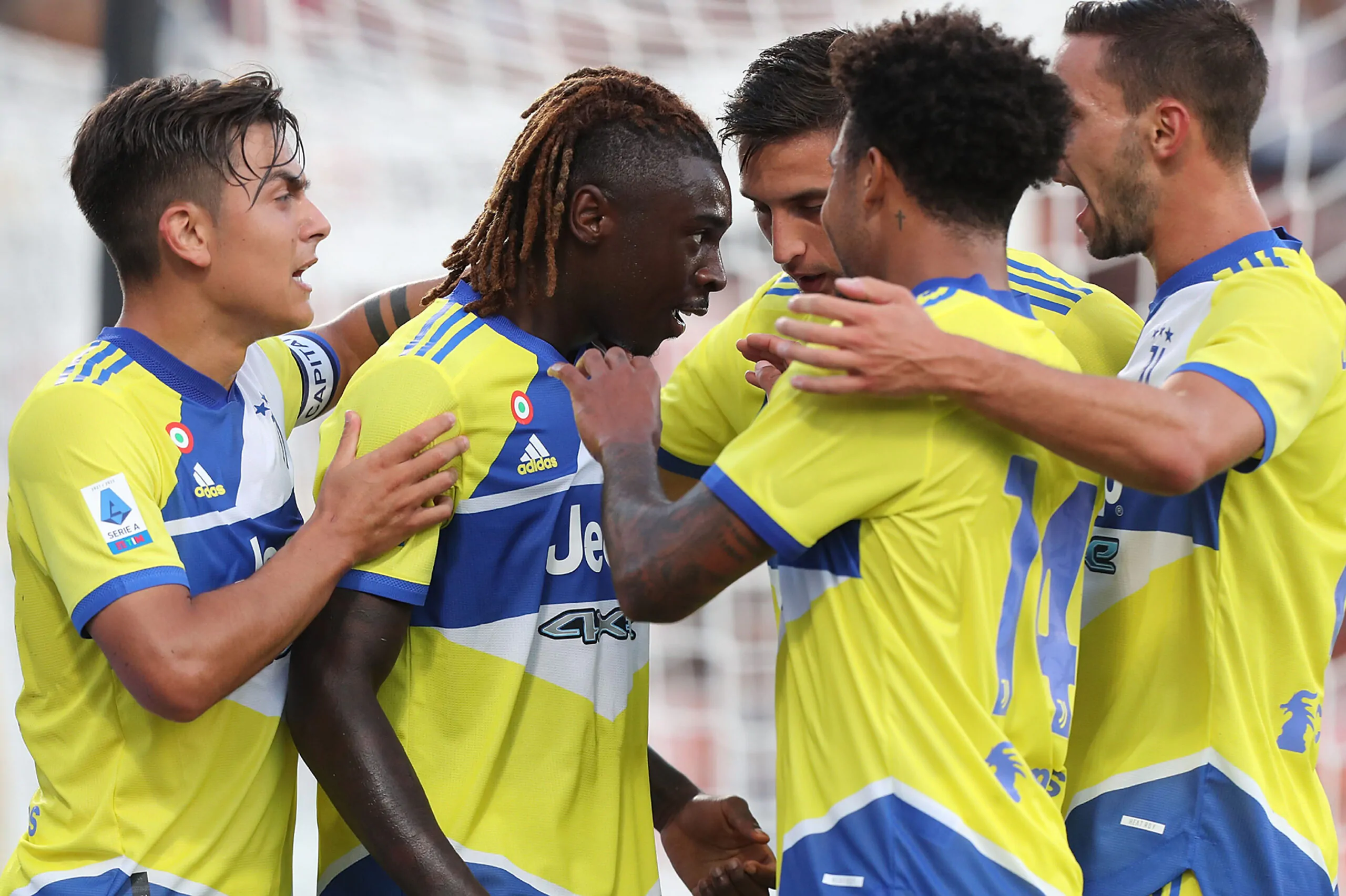 Calciomercato, il primo obiettivo è l’attaccante: i nomi in ballo