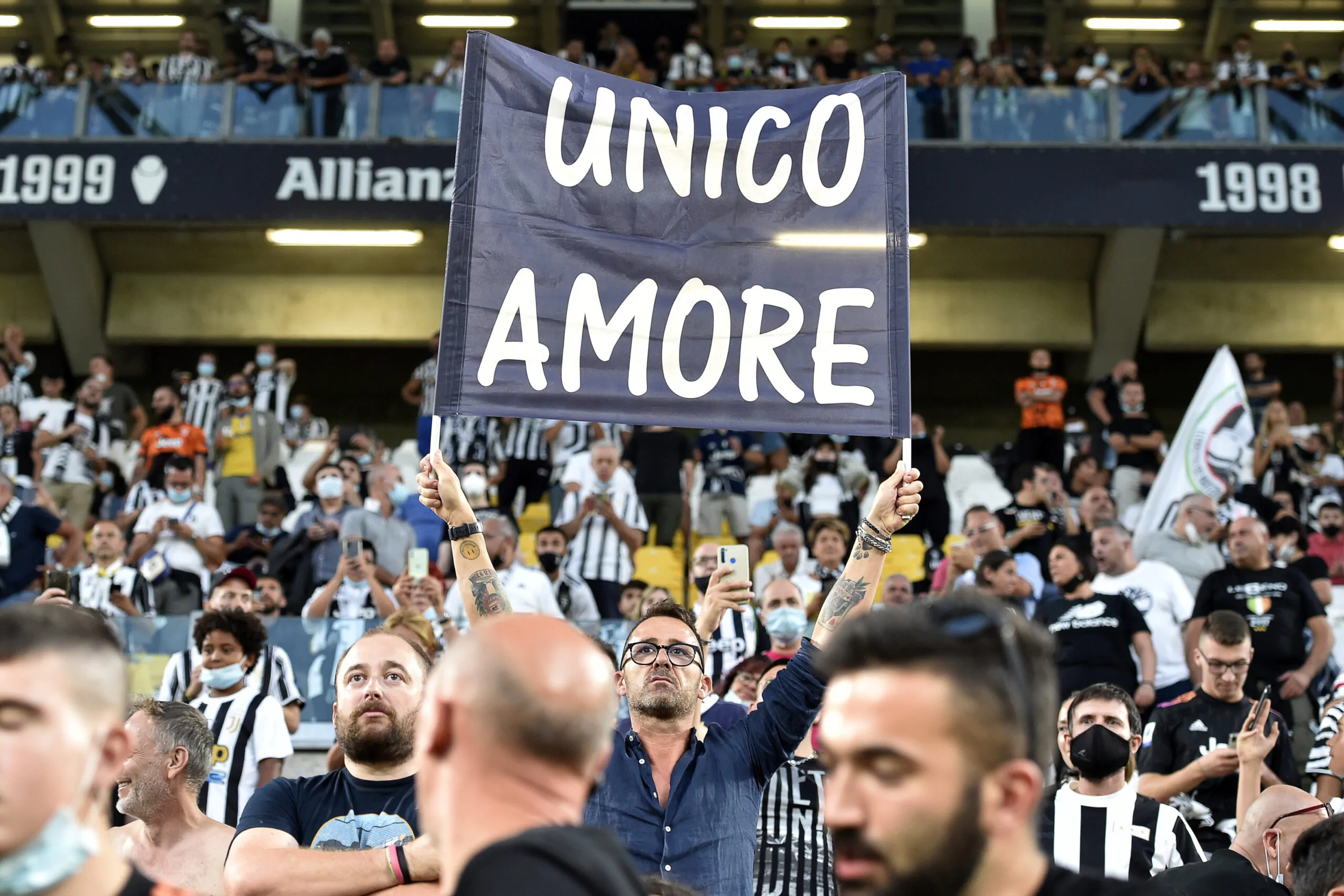 I tifosi a sostegno della Juventus: sui social spopola l’hashtag!