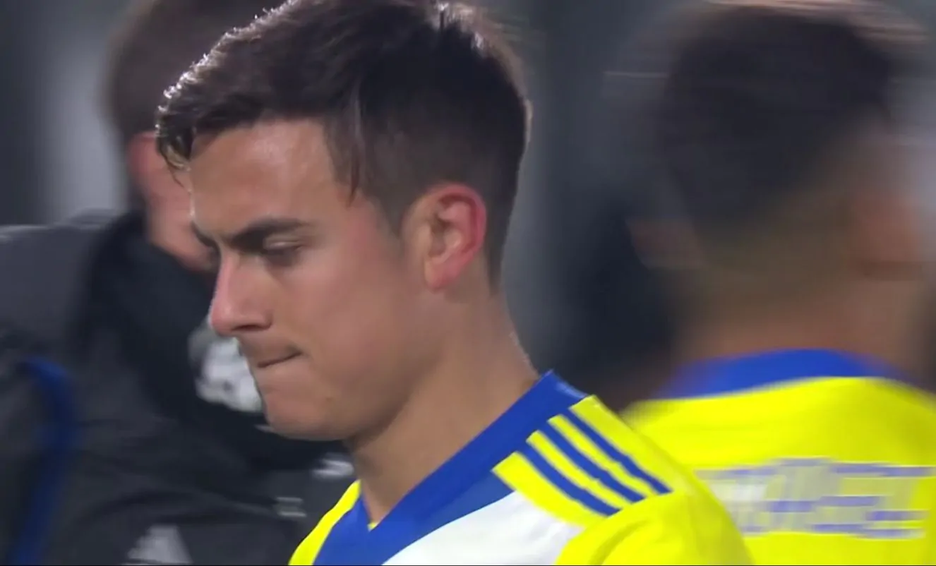 Dybala in lacrime: costretto al cambio