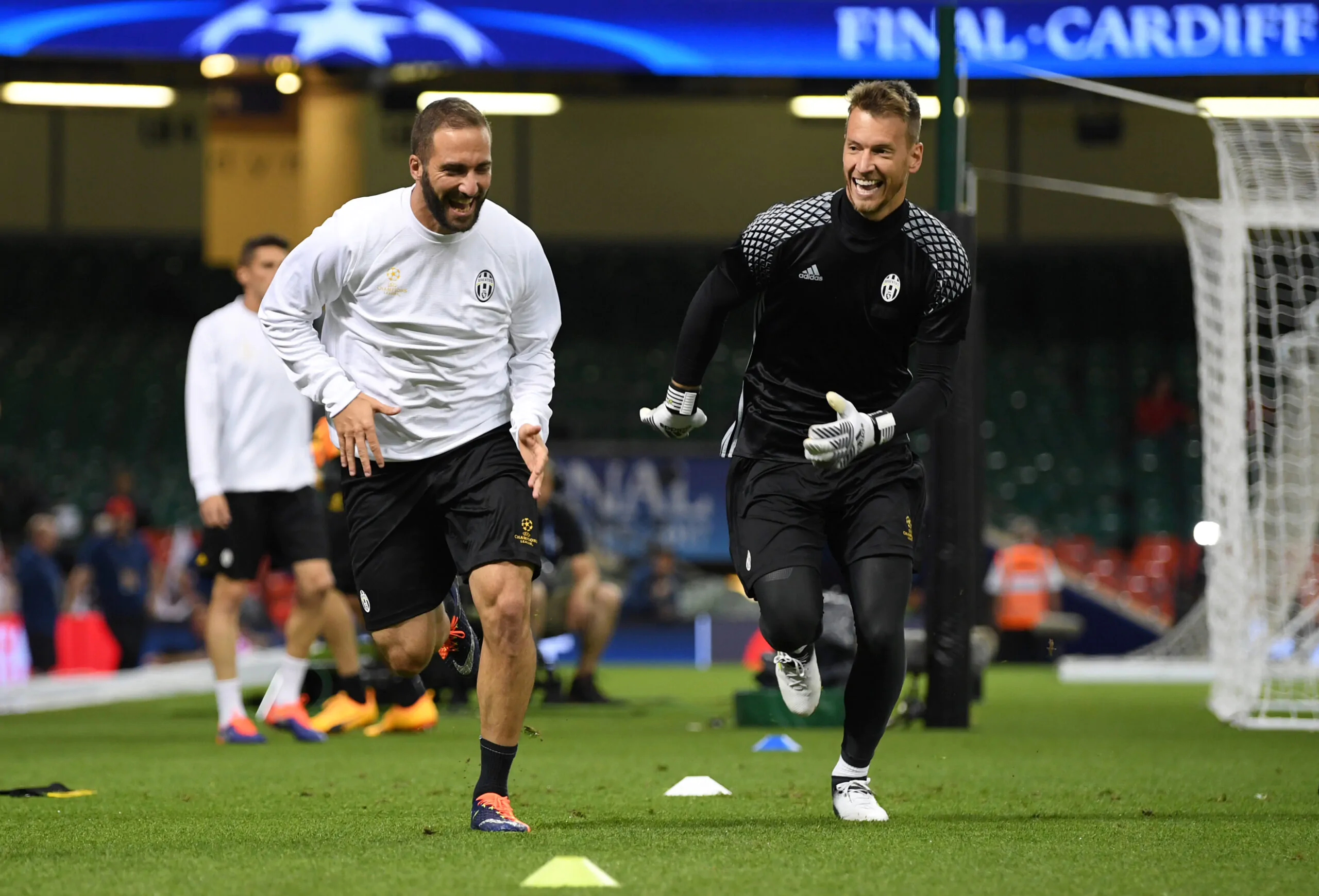 Sarri lo vuole alla Lazio: l’ex Juve ritorna in Serie A