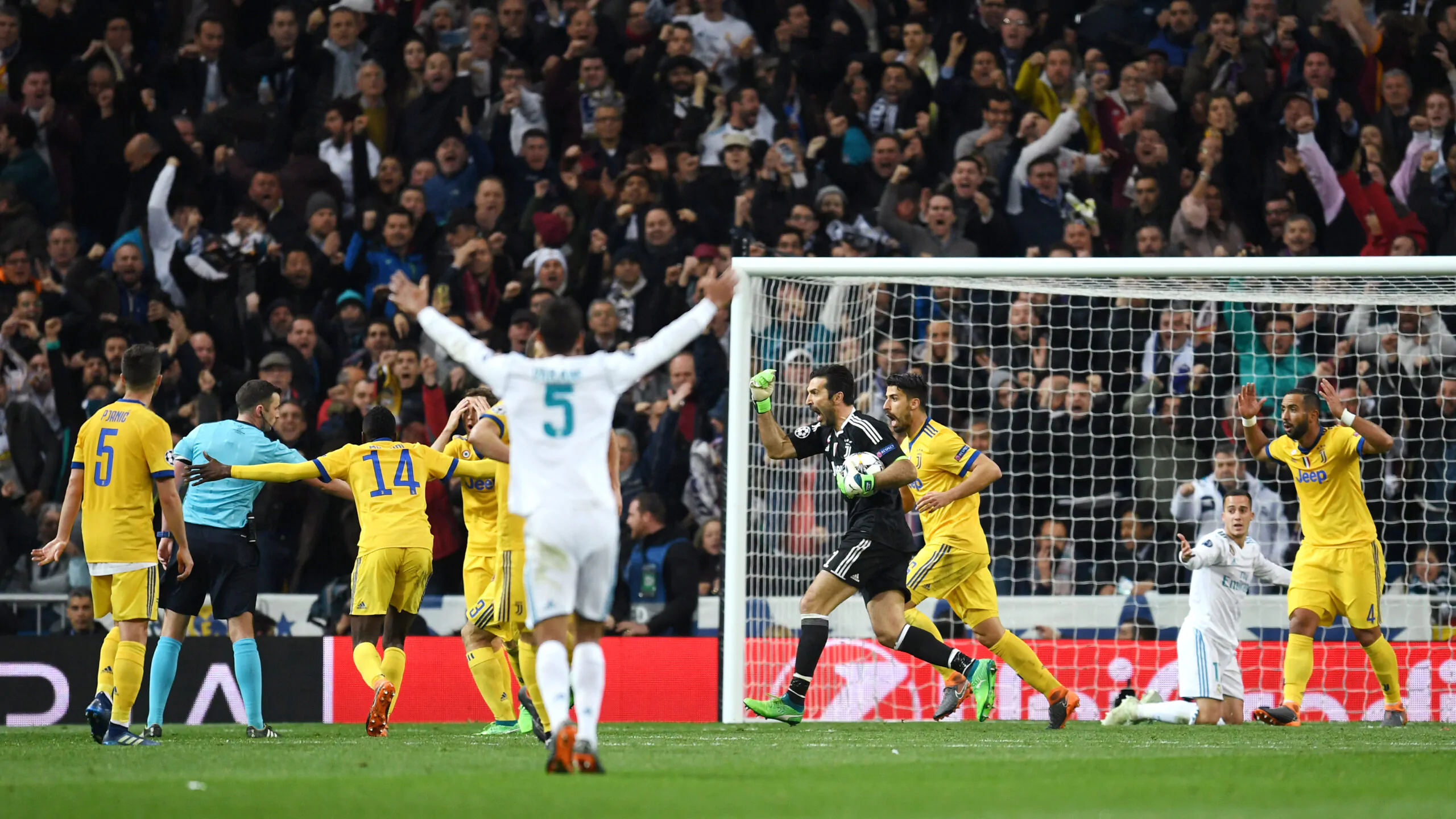 Un ex bianconero appende gli scarpini al chiodo: il messaggio di addio è commovente!