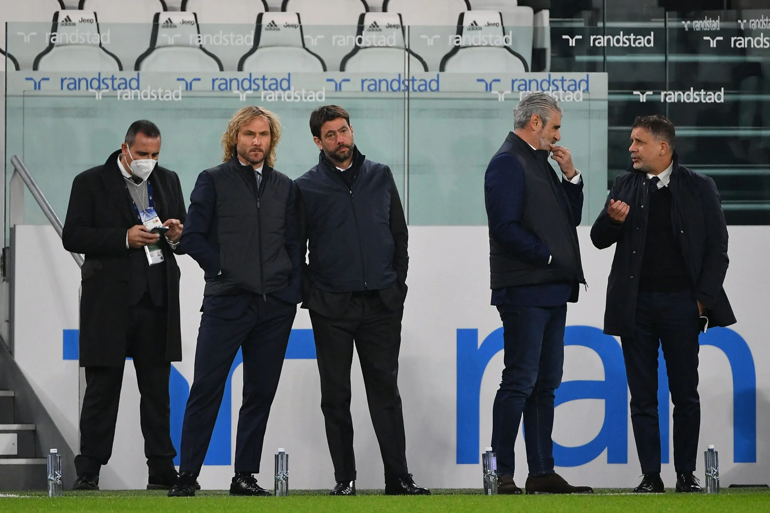 Calciomercato Juve, si allontana il difensore: ci prova un club di Serie A