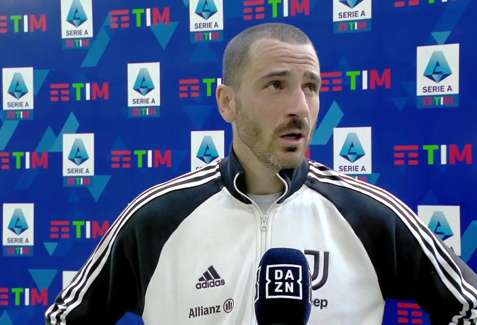 Bonucci lo svela su Miretti: “Gliel’ho detto prima della partita!”