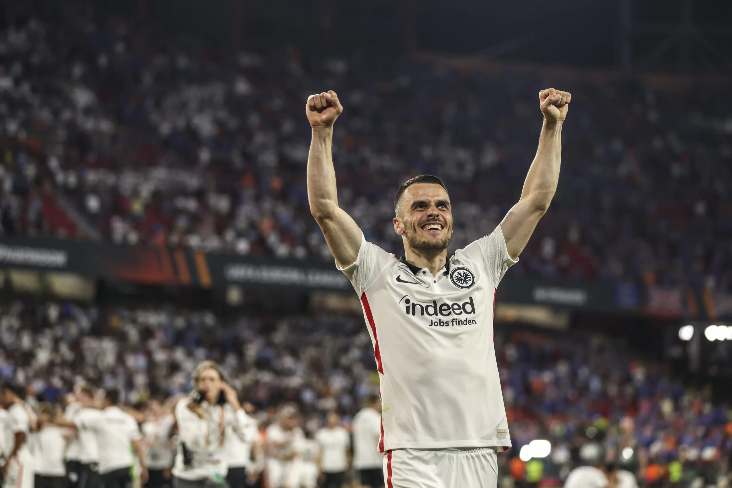 Calciomercato Juventus, pressing costante su Kostic: novità sulla trattativa!