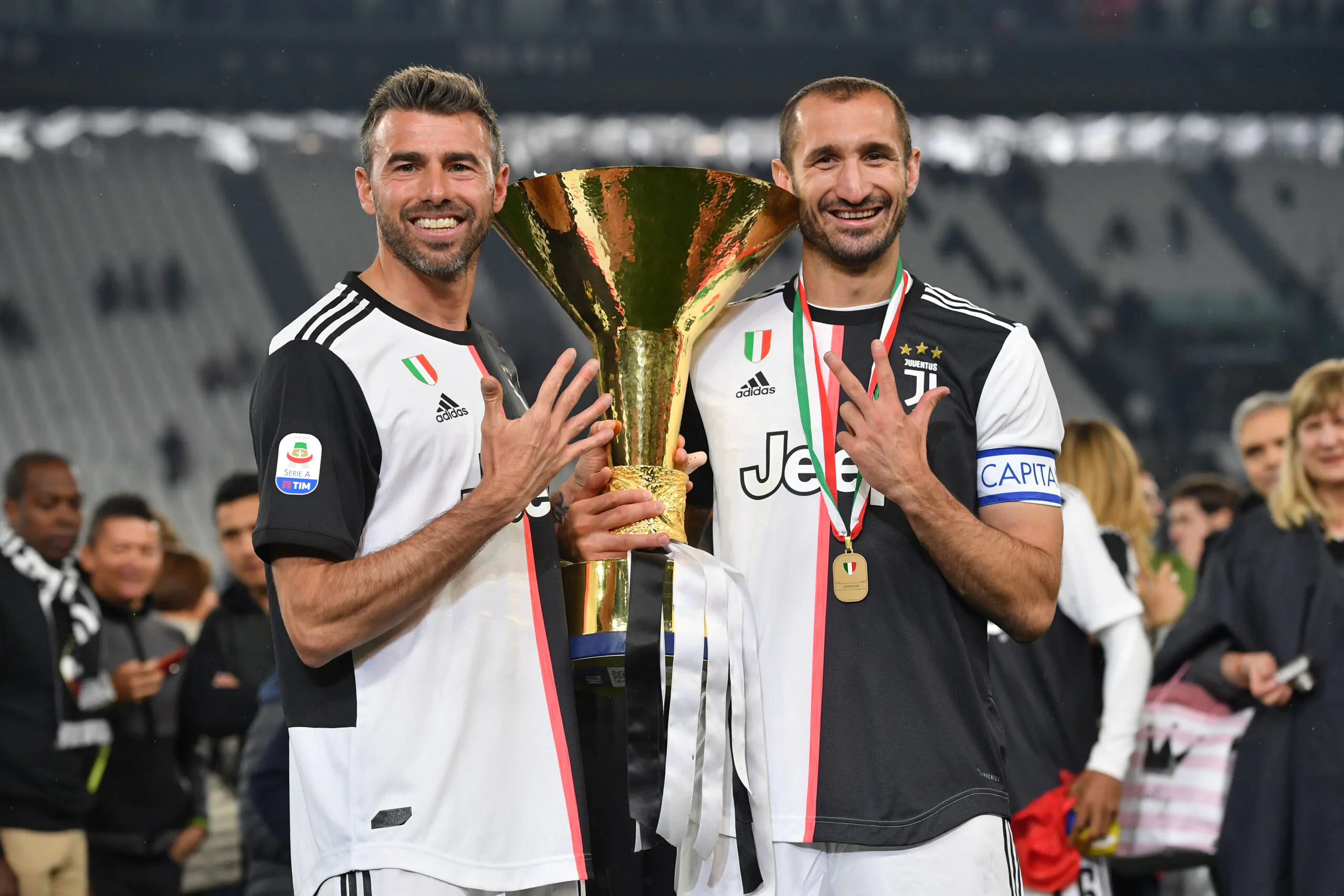 “In otto anni che abbiamo giocato insieme non è mai successo!”: Barzagli svela un retroscena su Chiellini