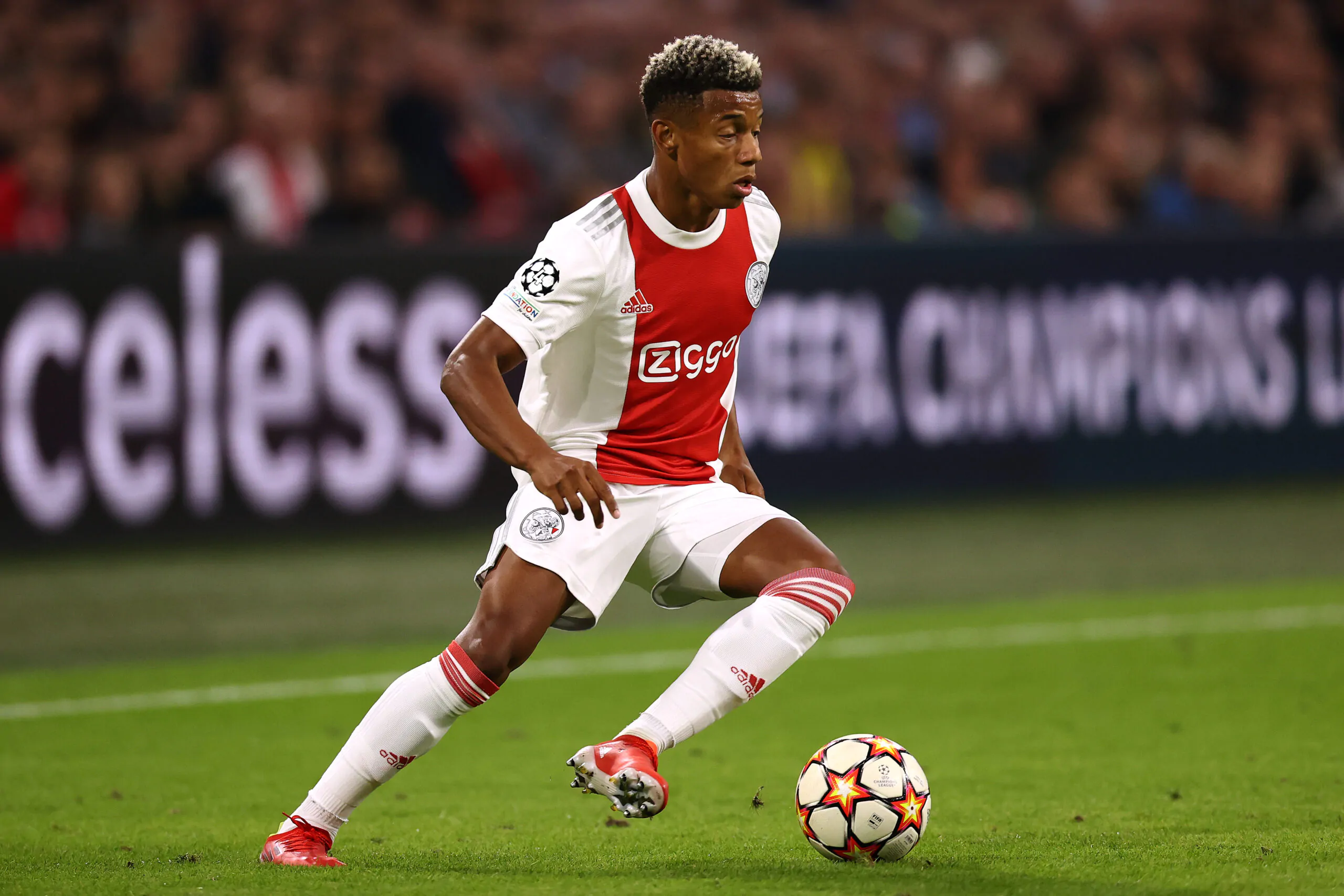 Calciomercato Juve, occhi puntati su David Neres: i costi dell’affare