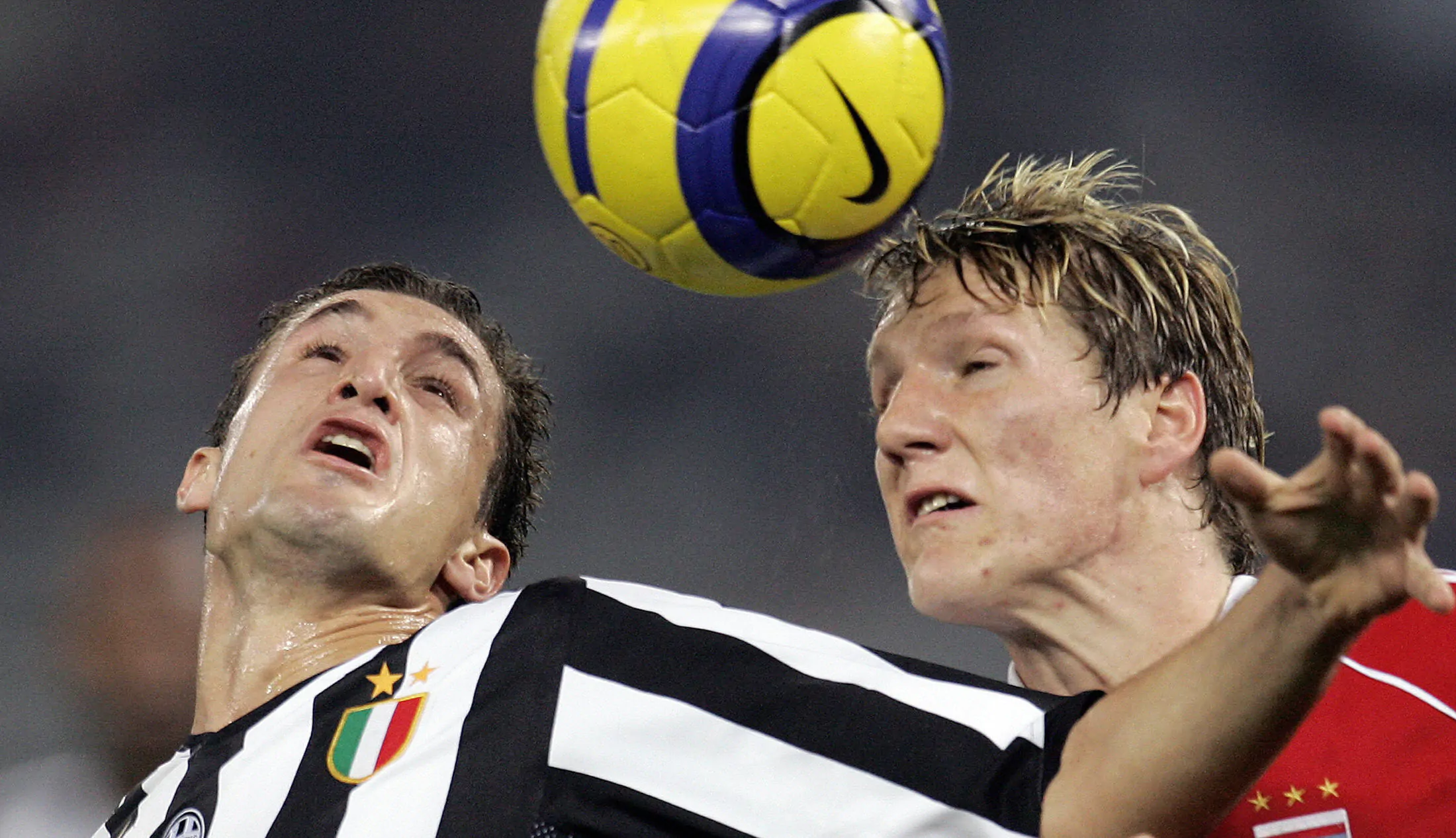 Schweinsteiger saluta Chiellini, messaggio da brividi!