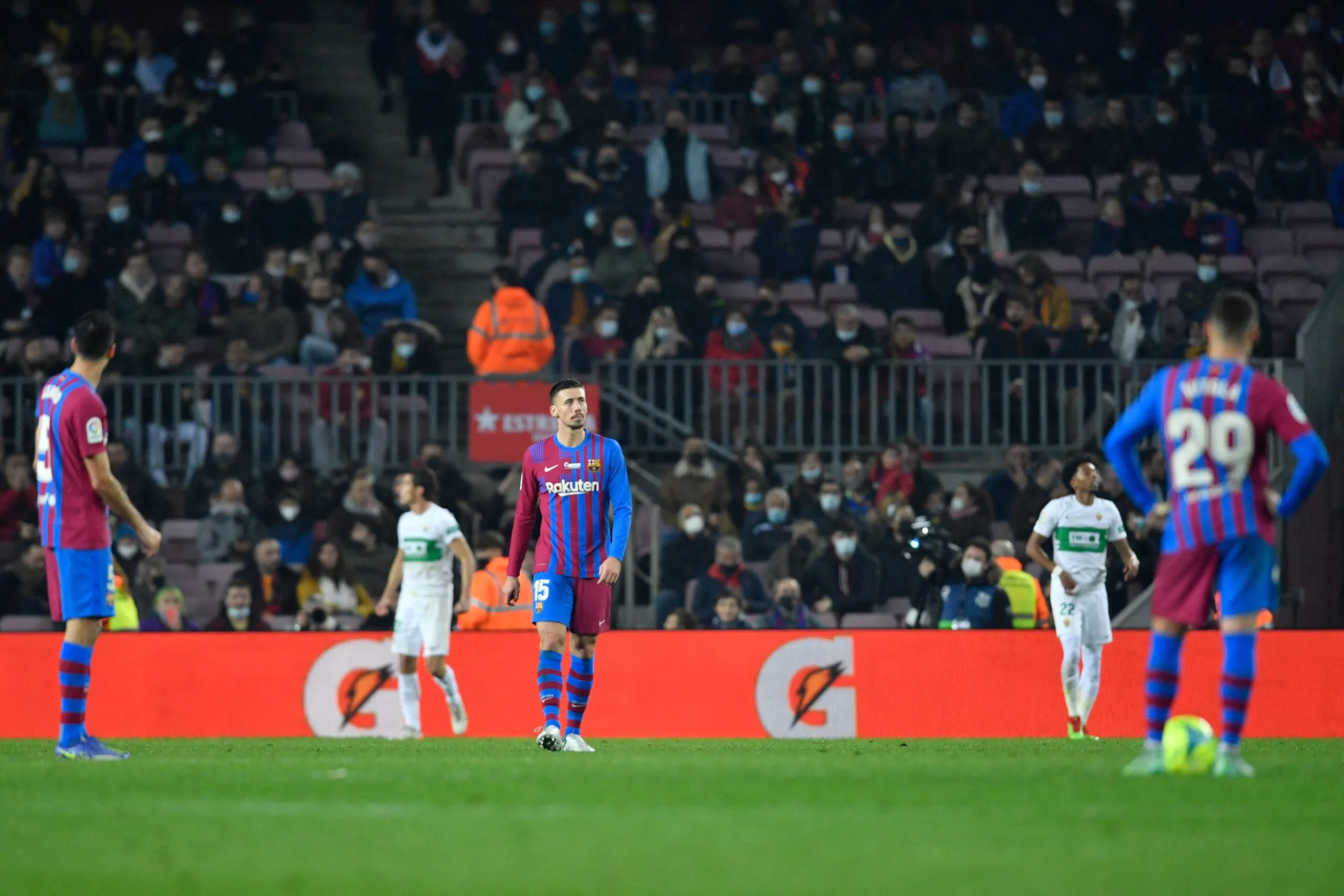 La Juventus pensa al post Chiellini: occhi puntati sul centrale del Barcellona