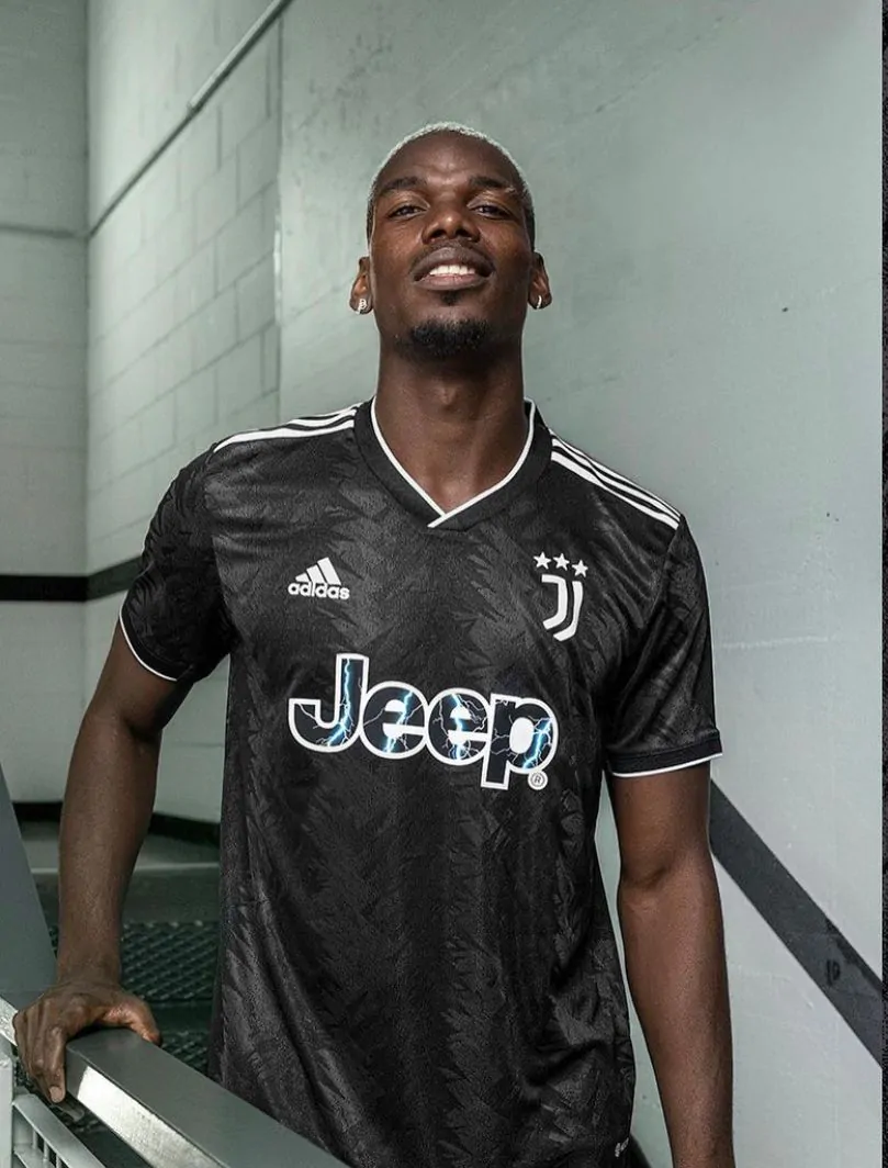 Juventus, Pogba lascia l’allenamento zoppicando: le condizioni