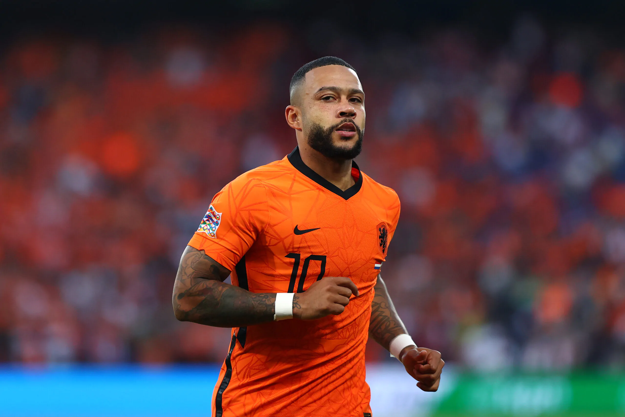 Calciomercato Juventus, continua il pressing su Depay: quanto chiede il Barça