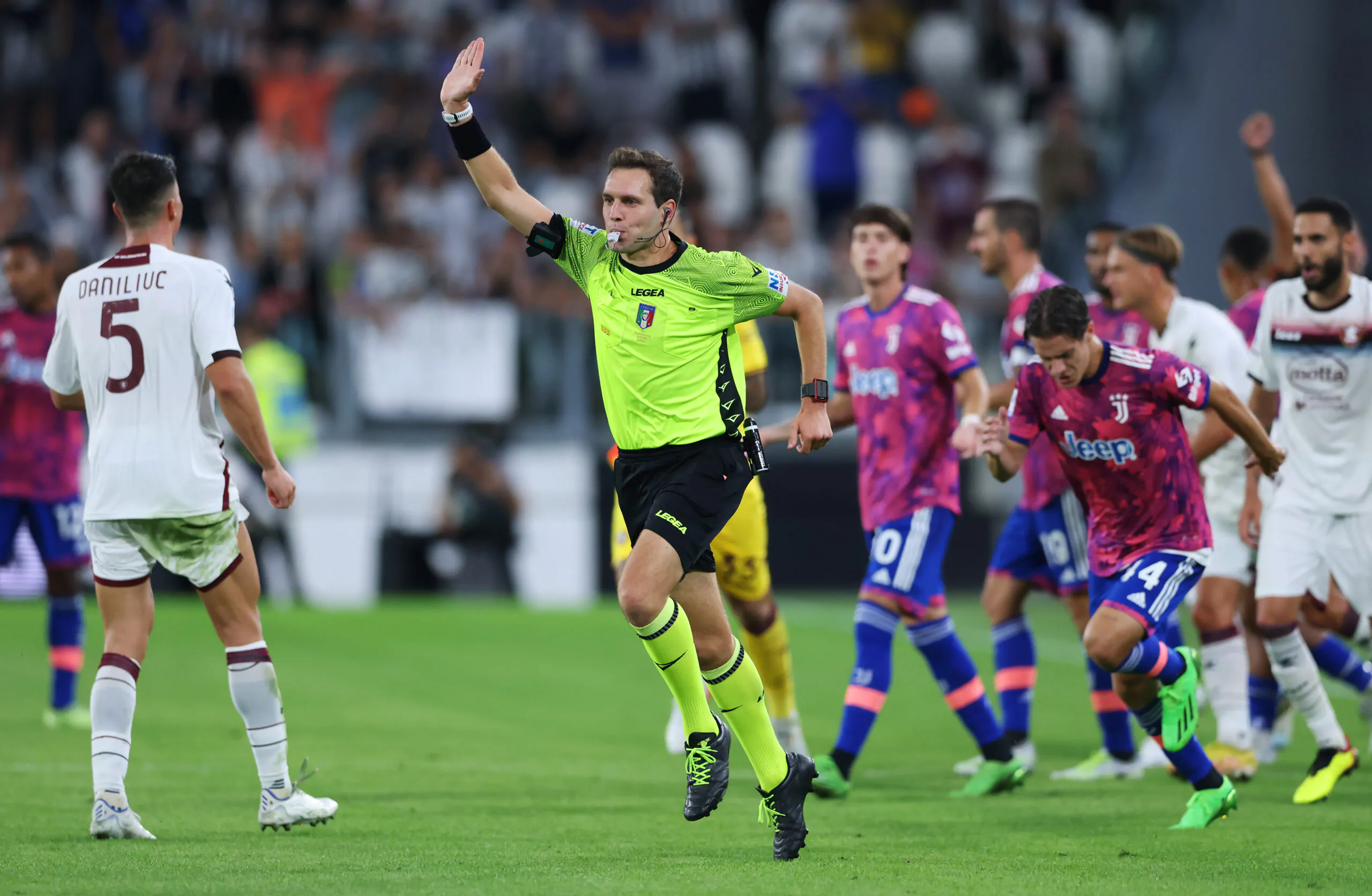 Juventus-Salernitana, la decisione dell’AIA su arbitro e VAR: le ultime