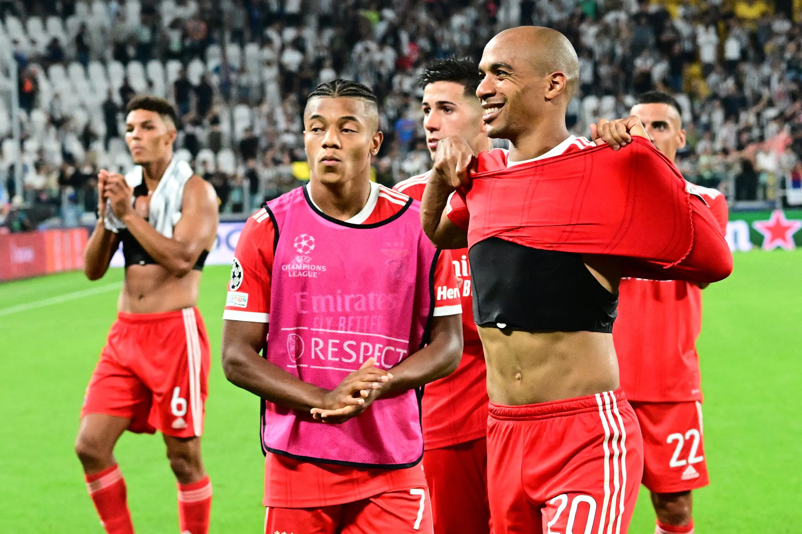 Benfica, un titolarissimo out contro il PSG: a rischio anche la Juventus?