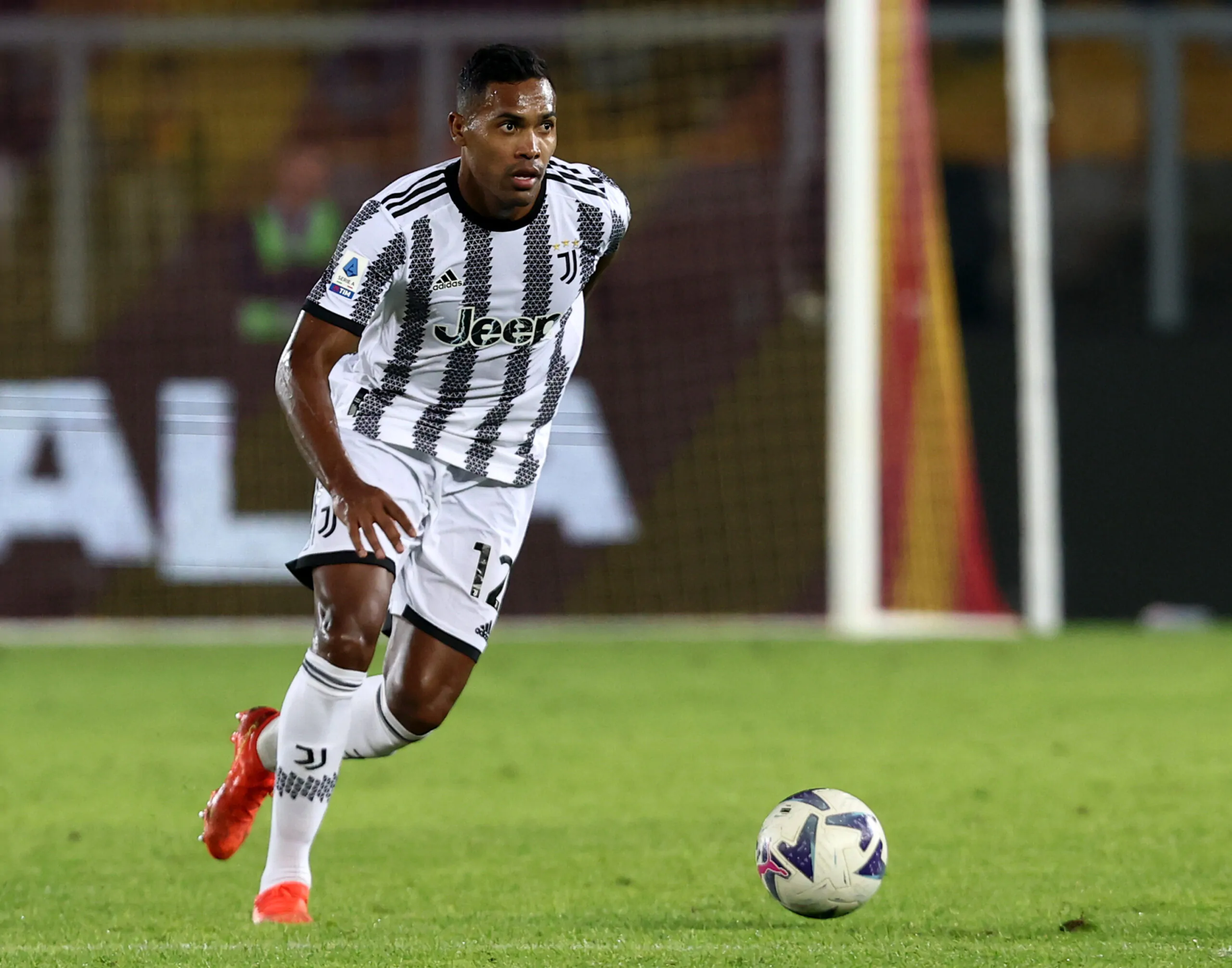 Infortunio Alex Sandro, parla il medico del Brasile: diagnosi e tempi di recupero